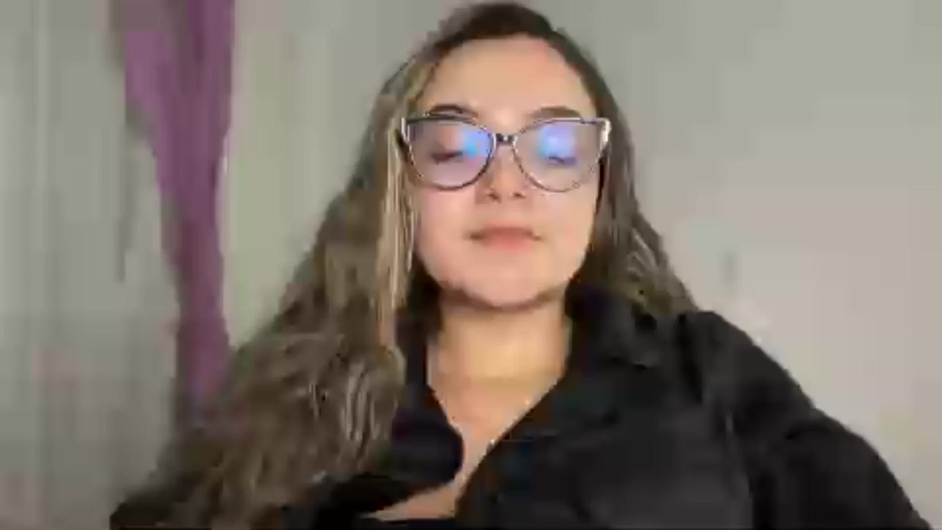 Gallery image thumbnail from Angel98_'s myfreecams stream on, 08/26/2025, 01:42 image 19 of 20