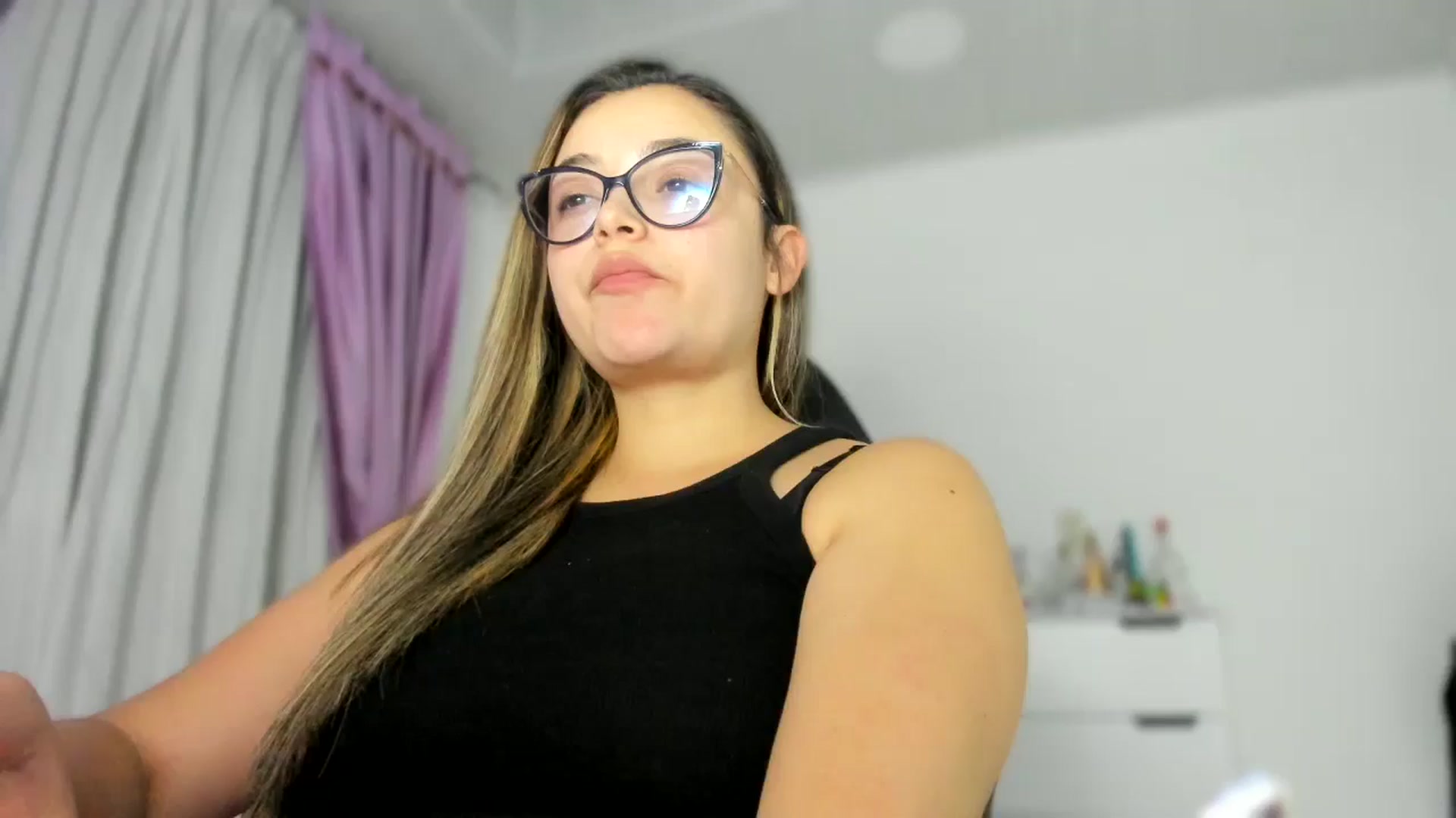 Gallery image thumbnail from Angel98_'s myfreecams stream on, 09/08/2025, 02:58 image 3 of 20