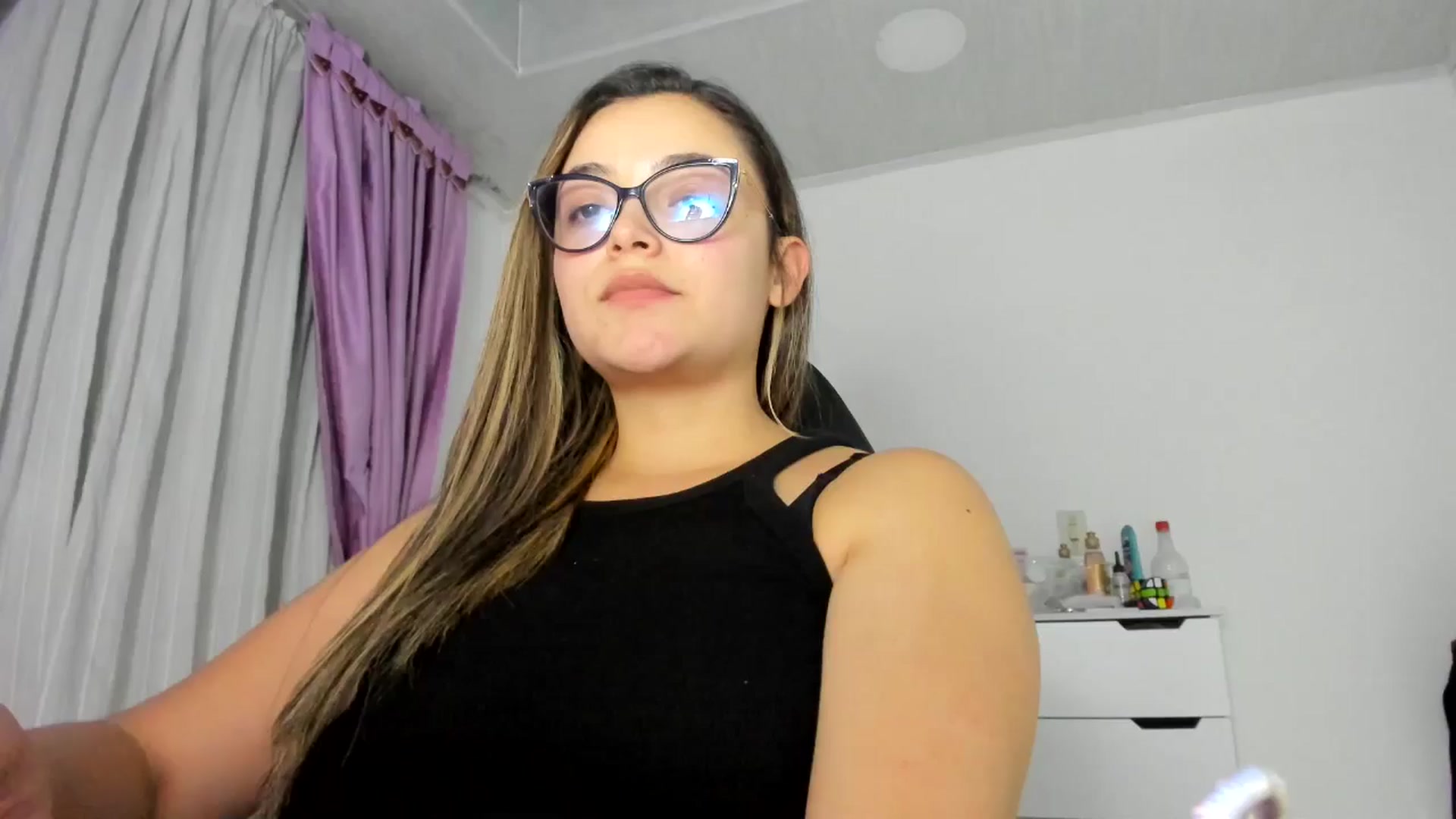 Gallery image thumbnail from Angel98_'s myfreecams stream on, 09/08/2025, 02:58 image 5 of 20