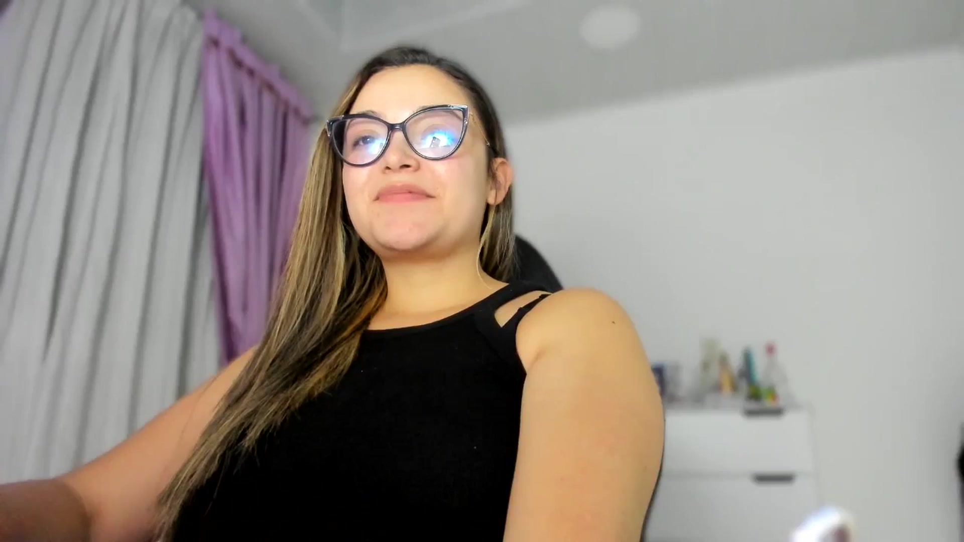 Gallery image thumbnail from Angel98_'s myfreecams stream on, 09/08/2025, 02:58 image 7 of 20