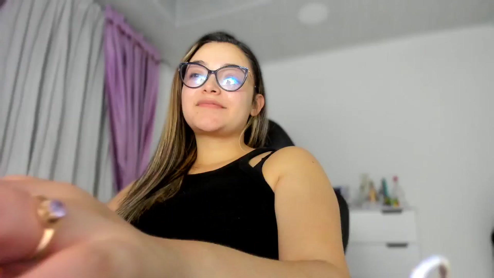 Gallery image thumbnail from Angel98_'s myfreecams stream on, 09/08/2025, 02:58 image 16 of 20