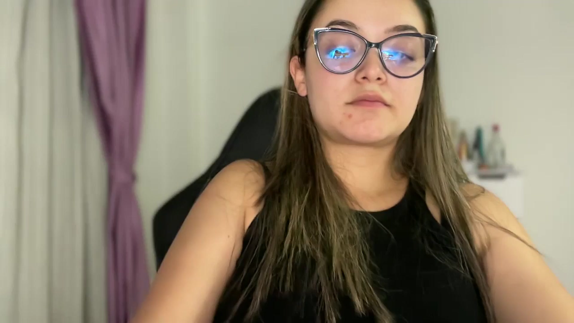 Gallery image thumbnail from Angel98_'s myfreecams stream on, 09/09/2025, 02:50 image 16 of 20