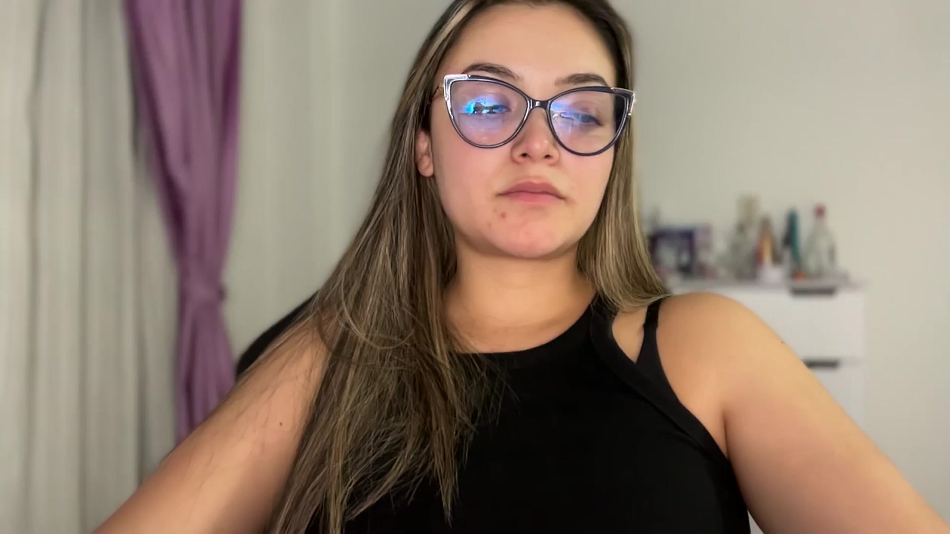 Gallery image thumbnail from Angel98_'s myfreecams stream on, 09/09/2025, 02:50 image 1 of 20