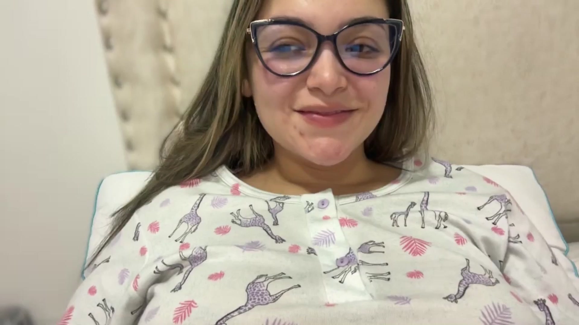 Gallery image thumbnail from Angel98_'s myfreecams stream on, 09/10/2025, 23:15 image 12 of 20