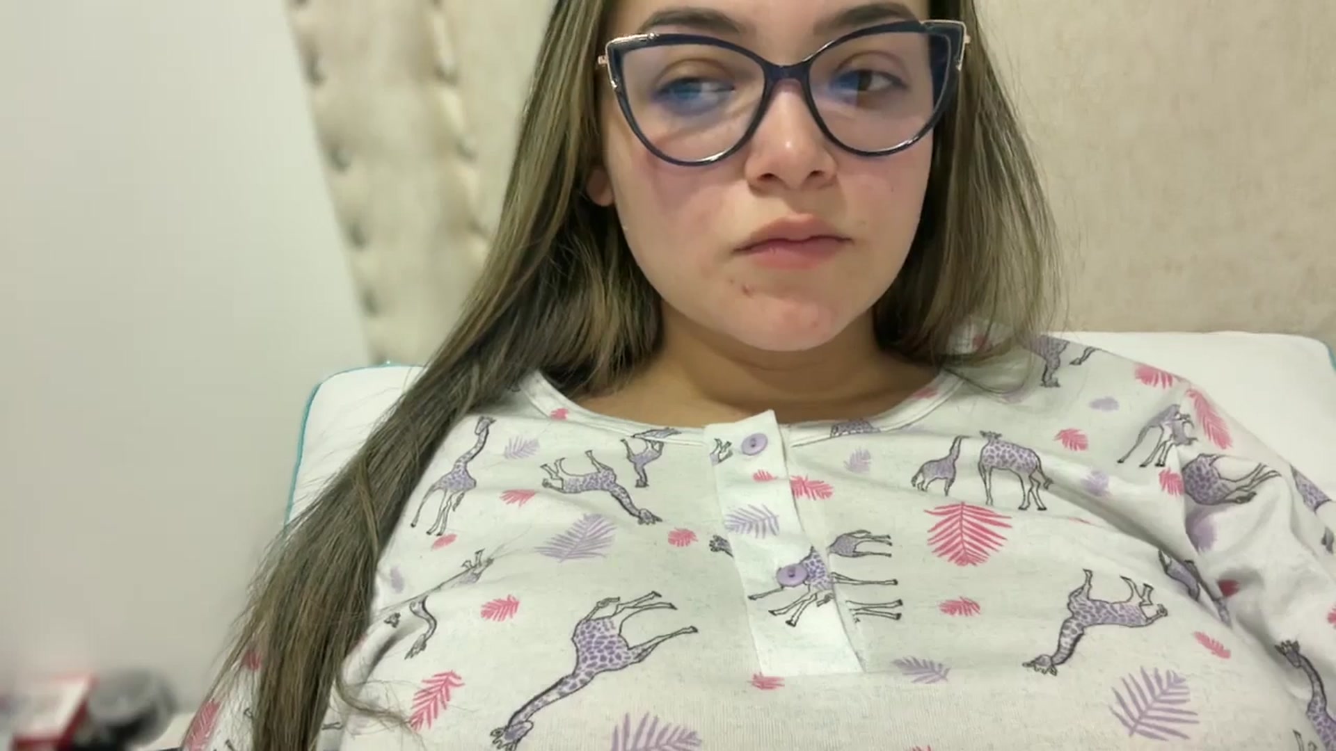 Gallery image thumbnail from Angel98_'s myfreecams stream on, 09/10/2025, 23:15 image 18 of 20