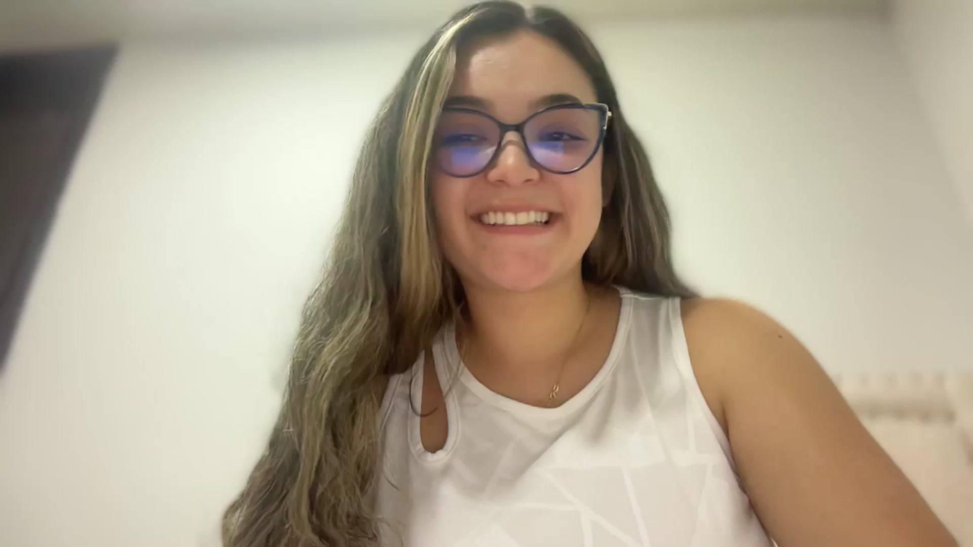 Gallery image thumbnail from Angel98_'s myfreecams stream on, 09/22/2025, 01:04 image 1 of 20