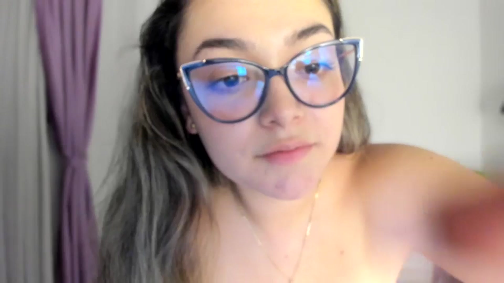 Gallery image thumbnail from Angel98_'s myfreecams stream on, 10/28/2025, 03:26 image 11 of 20
