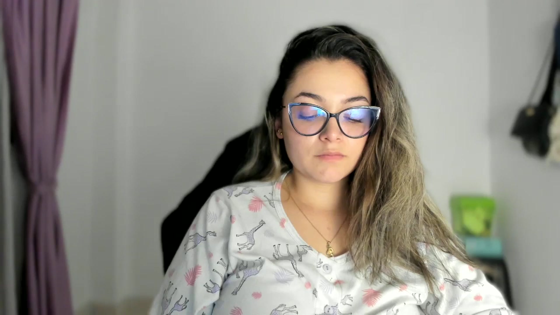 Gallery image thumbnail from Angel98_'s myfreecams stream on, 10/28/2025, 03:26 image 20 of 20