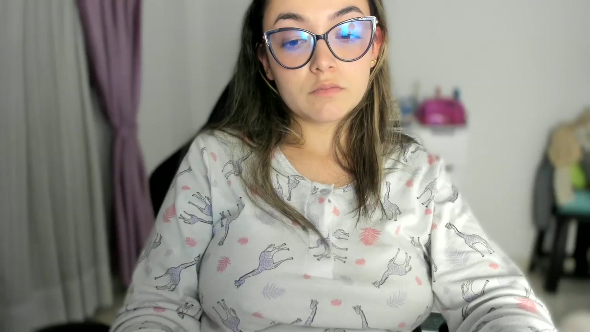 Gallery image thumbnail from Angel98_'s myfreecams stream on, 10/29/2025, 03:26 image 7 of 20