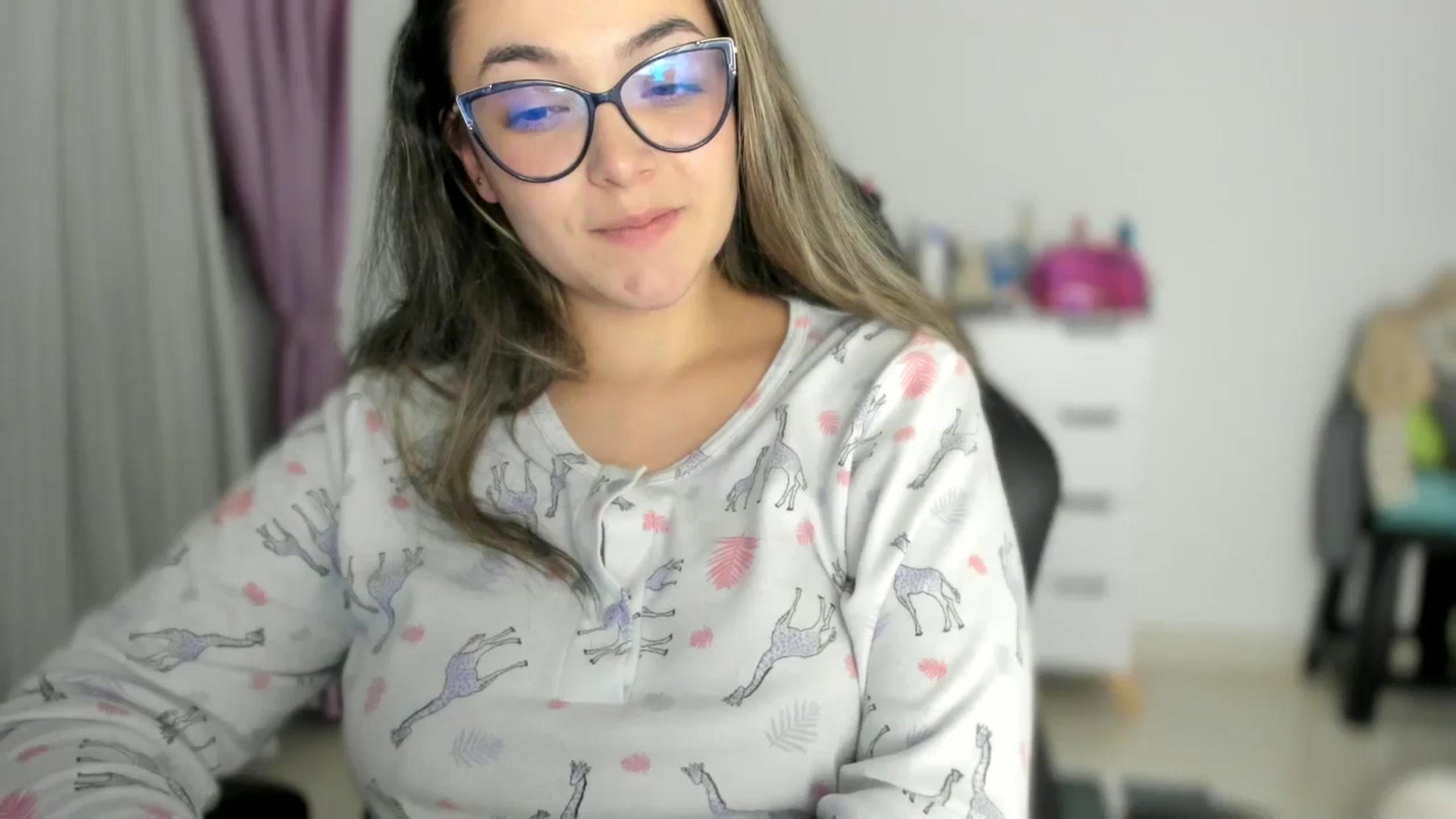 Gallery image thumbnail from Angel98_'s myfreecams stream on, 10/29/2025, 03:26 image 14 of 20