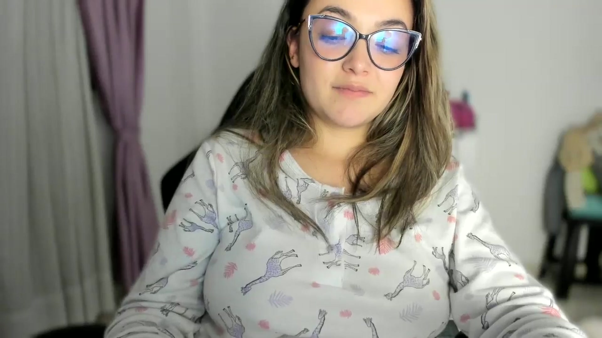 Gallery image thumbnail from Angel98_'s myfreecams stream on, 10/29/2025, 03:26 image 12 of 20