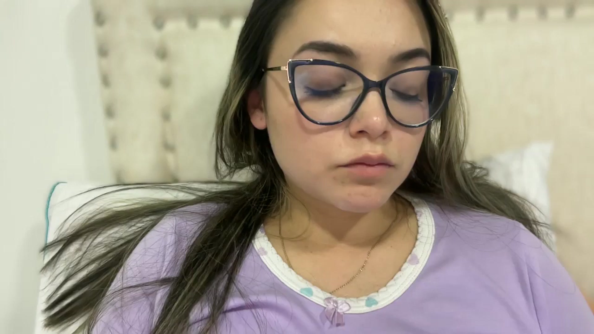 Gallery image thumbnail from Angel98_'s myfreecams stream on, 11/05/2025, 02:25 image 1 of 20