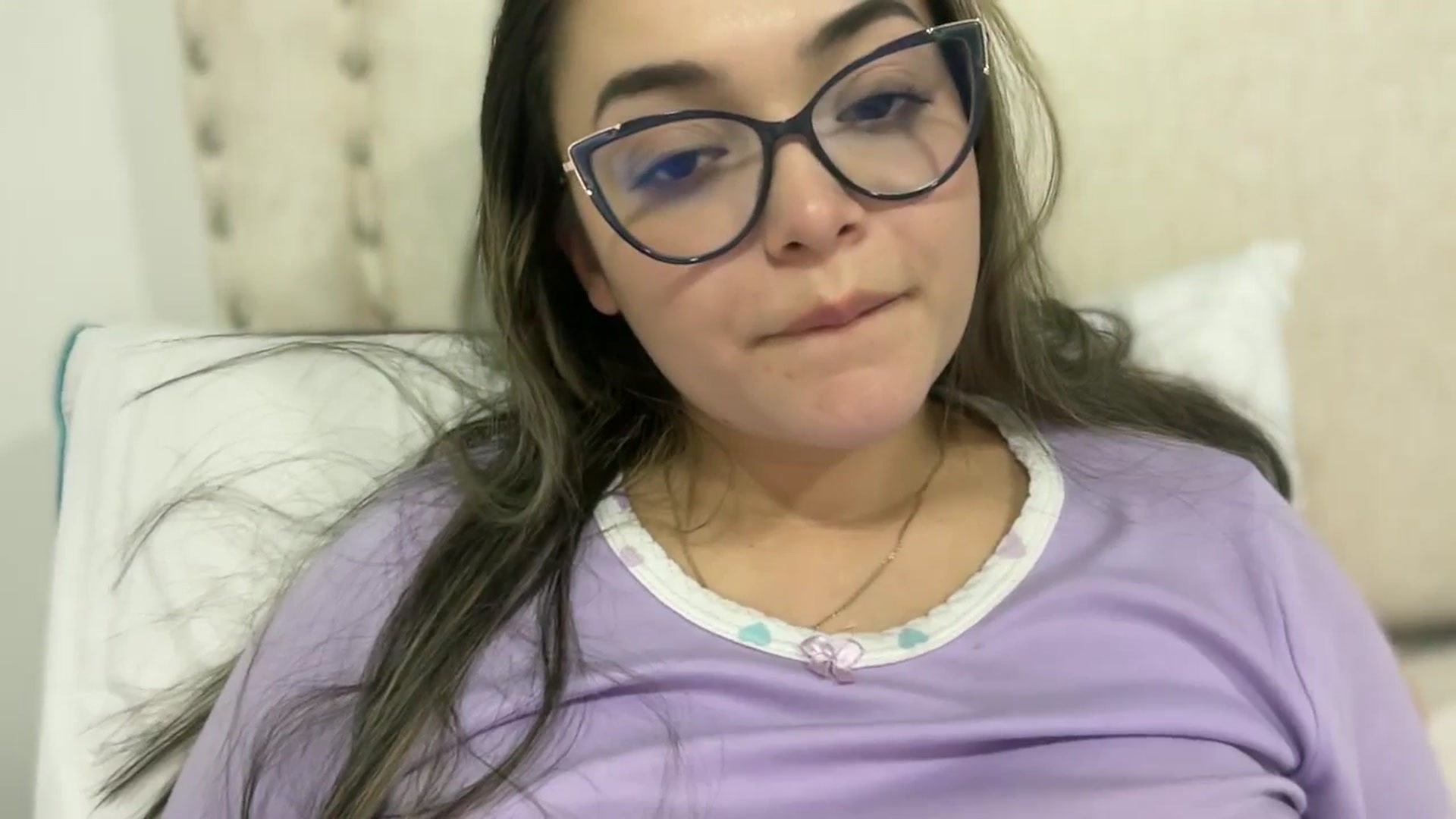 Gallery image thumbnail from Angel98_'s myfreecams stream on, 11/05/2025, 02:25 image 7 of 20