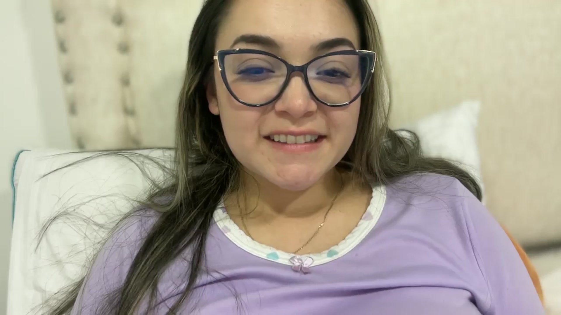 Gallery image thumbnail from Angel98_'s myfreecams stream on, 11/05/2025, 02:25 image 9 of 20