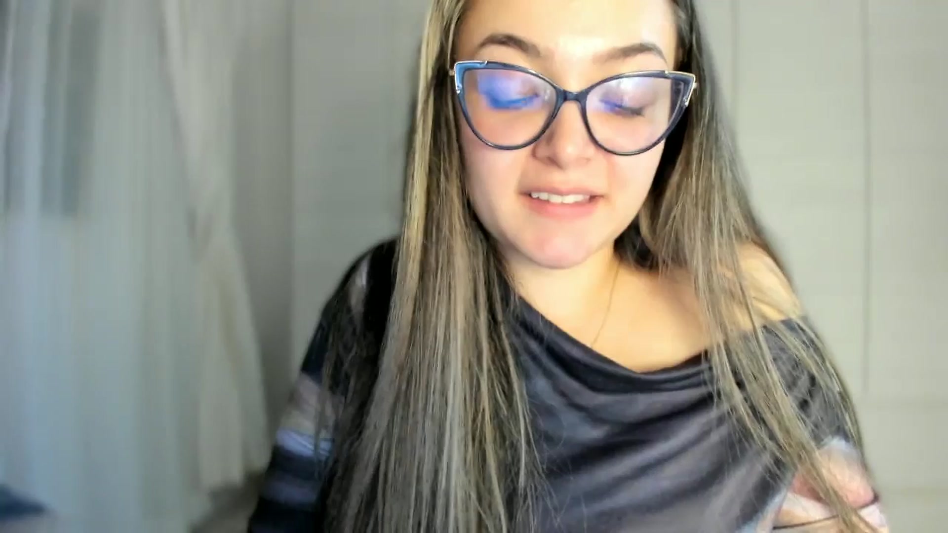 Gallery image thumbnail from Angel98_'s myfreecams stream on, 02/18/2026, 01:52 image 2 of 20
