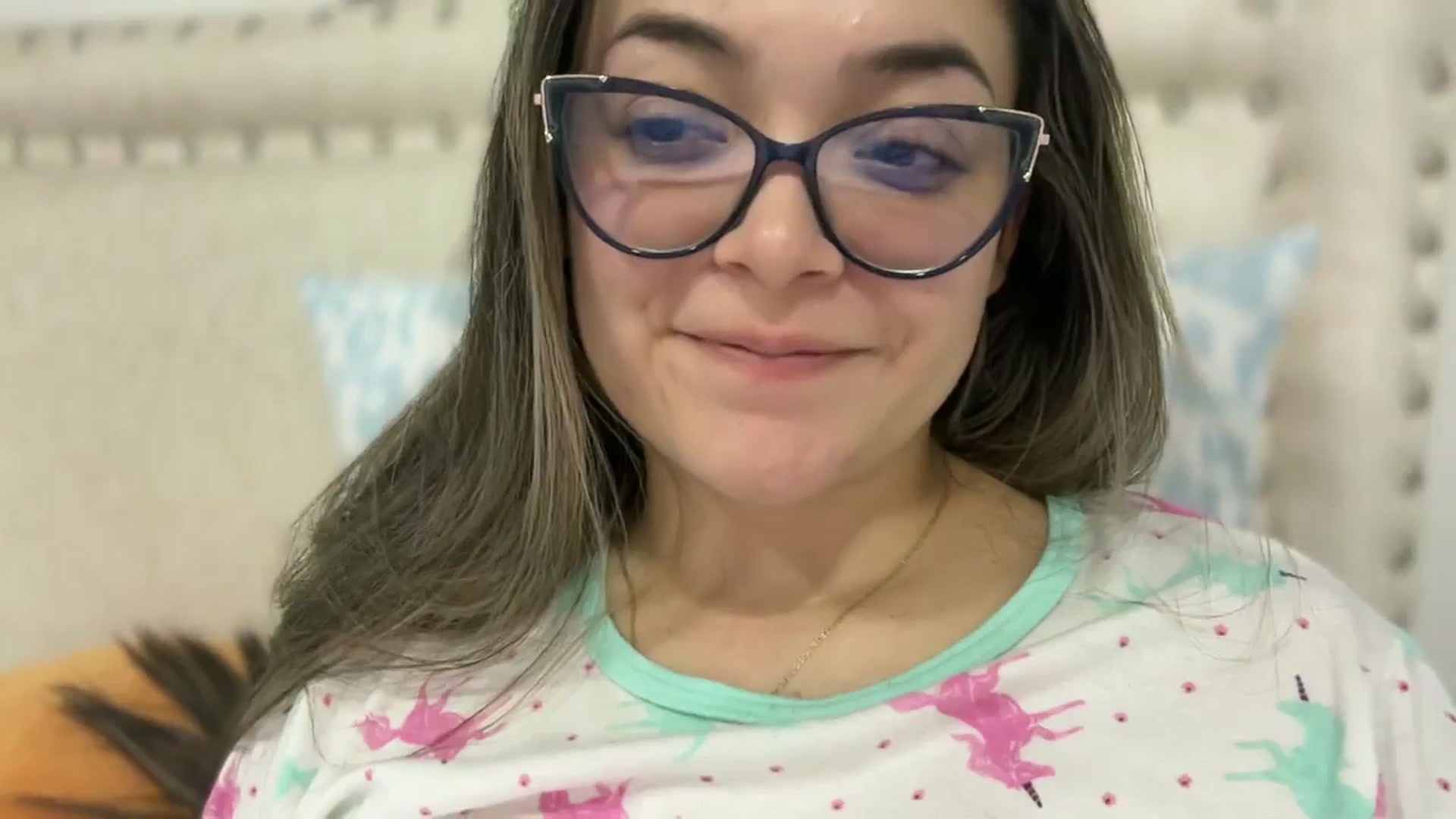 Gallery image thumbnail from Angel98_'s myfreecams stream on, 03/26/2026, 01:07 image 17 of 20