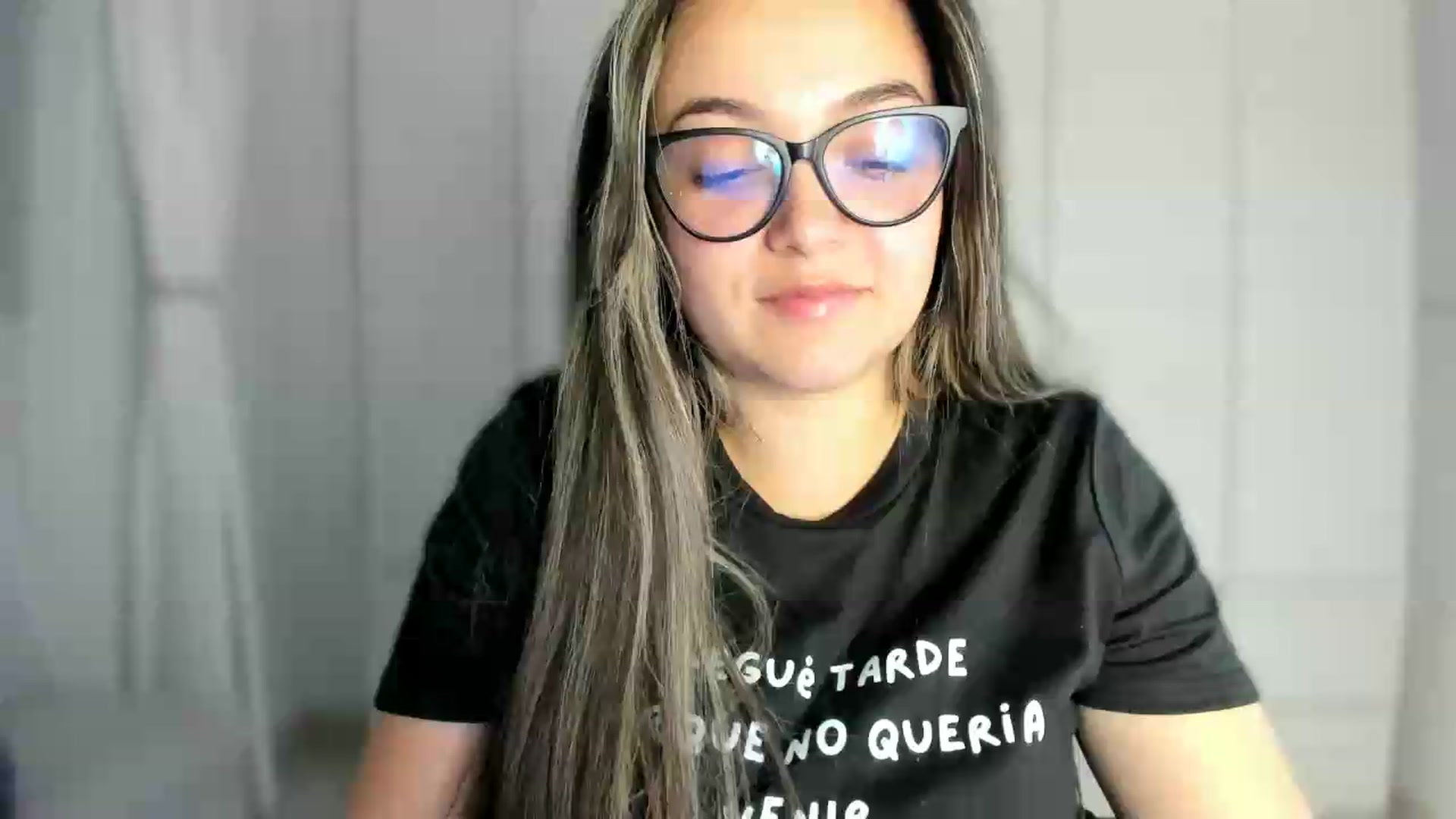 Gallery image thumbnail from Angel98_'s myfreecams stream on, 05/26/2026, 03:42 image 6 of 20