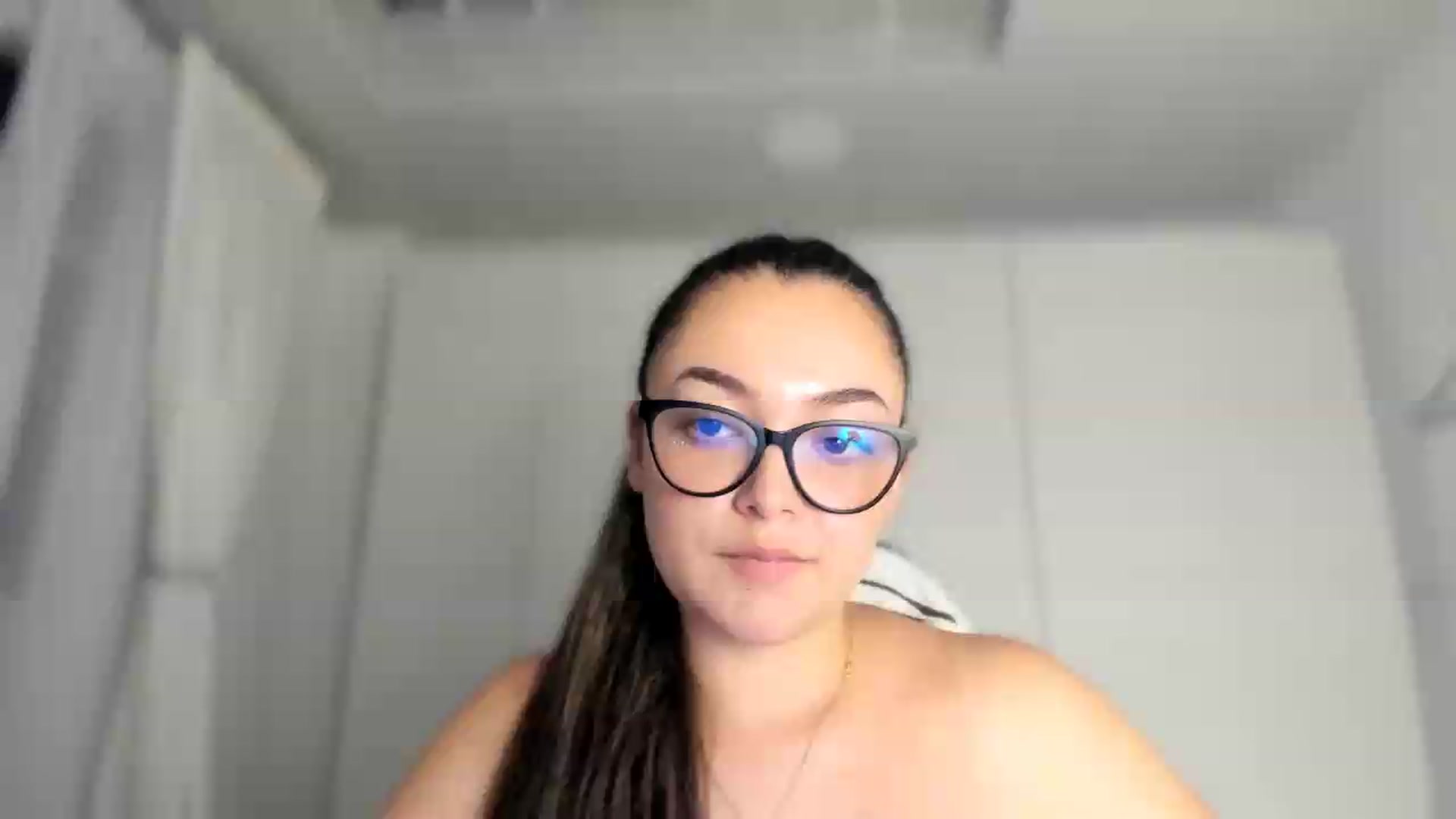 Gallery image thumbnail from Angel98_'s myfreecams stream on, 05/27/2026, 02:53 image 1 of 20