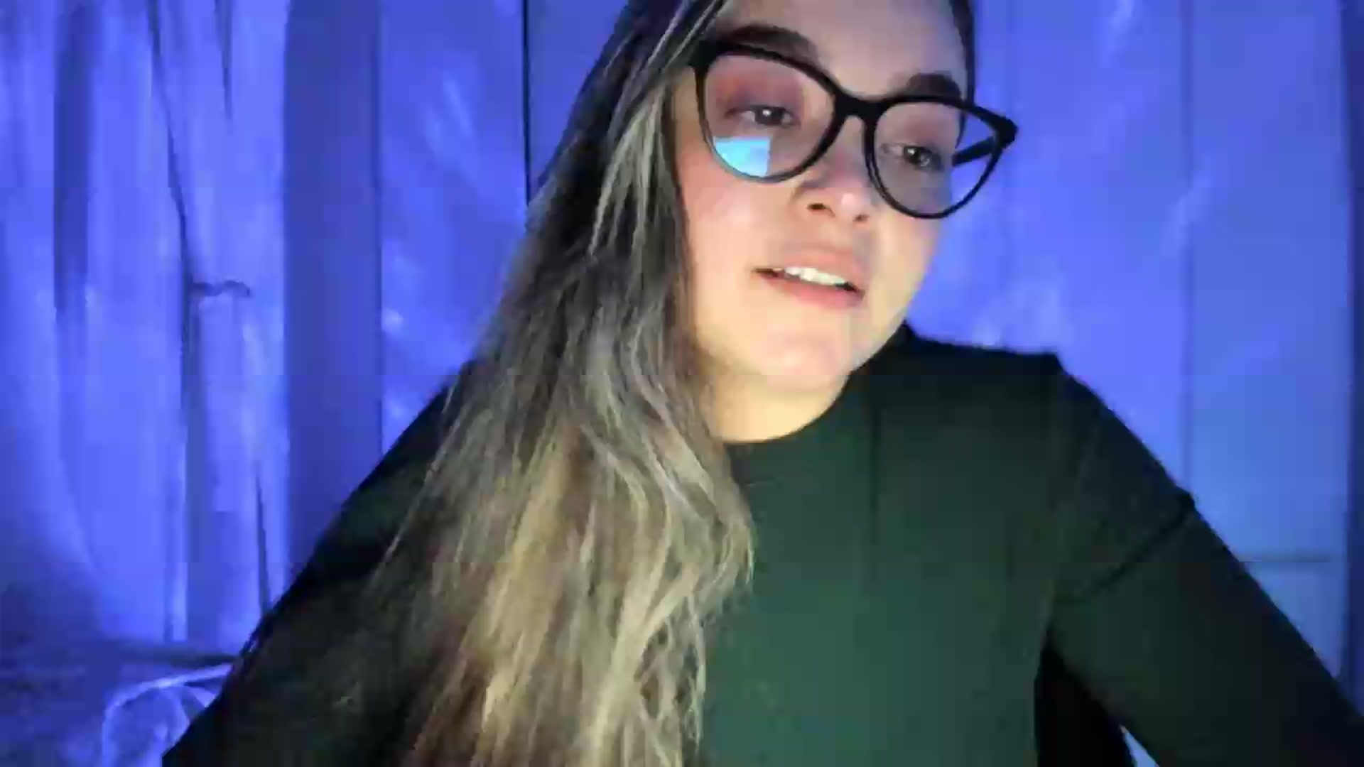 Gallery image thumbnail from Angel98_'s myfreecams stream on, 06/02/2026, 24:13 image 1 of 20