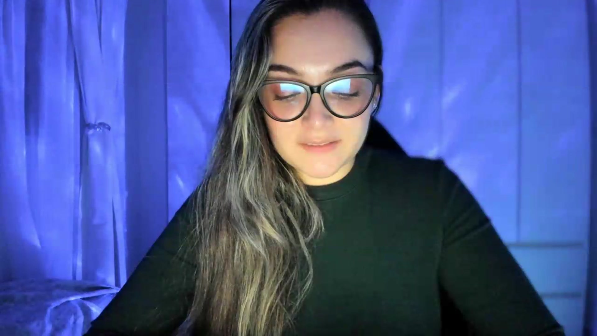 Gallery image thumbnail from Angel98_'s myfreecams stream on, 06/02/2026, 24:13 image 4 of 20