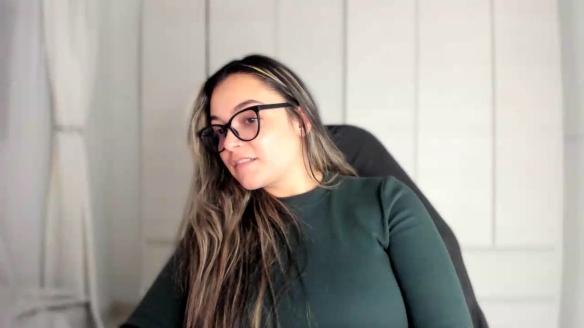 Gallery image thumbnail from Angel98_'s myfreecams stream on, 06/02/2026, 24:57 image 2 of 20