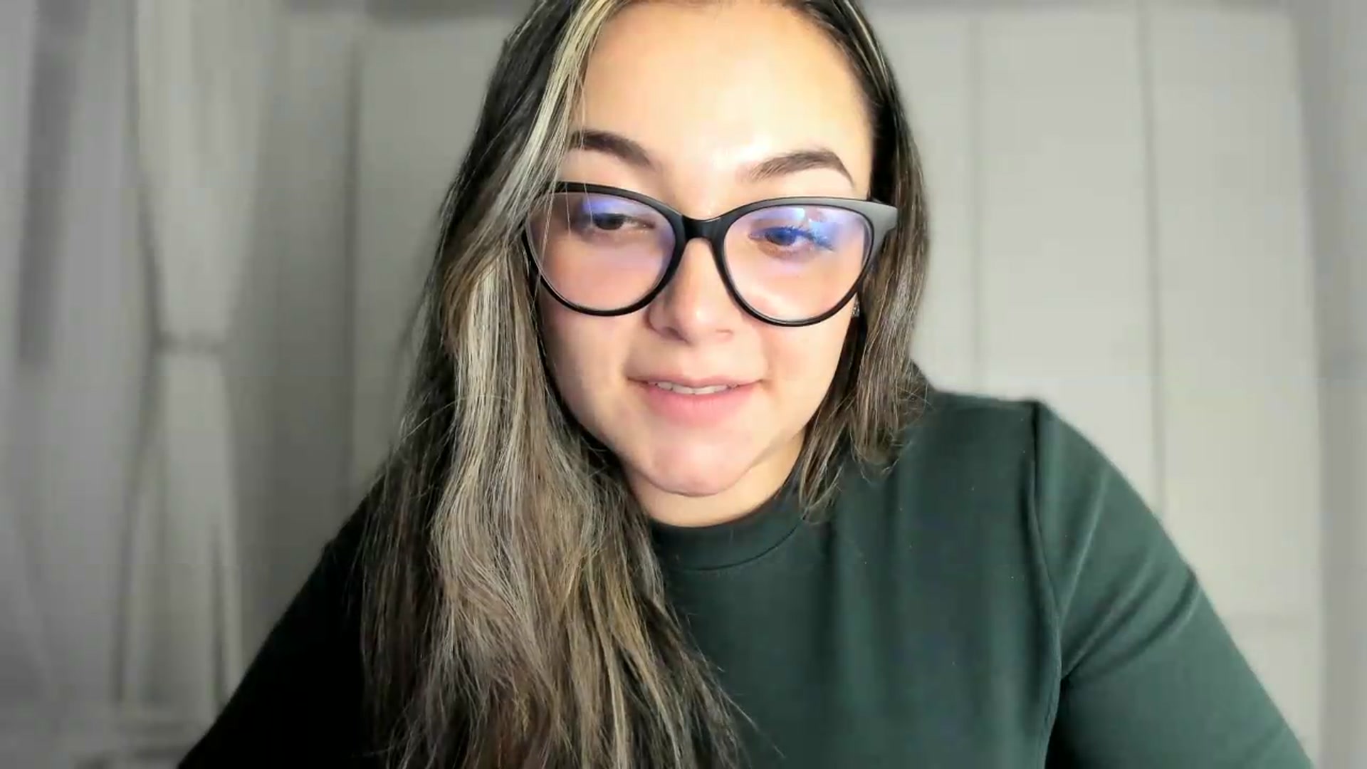 Gallery image thumbnail from Angel98_'s myfreecams stream on, 06/02/2026, 24:57 image 8 of 20