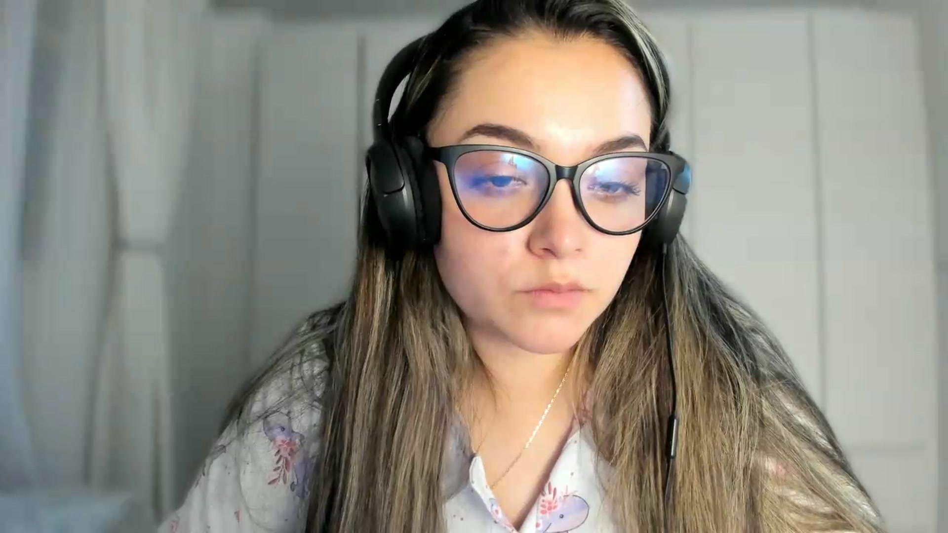 Gallery image thumbnail from Angel98_'s myfreecams stream on, 06/02/2026, 03:03 image 16 of 20