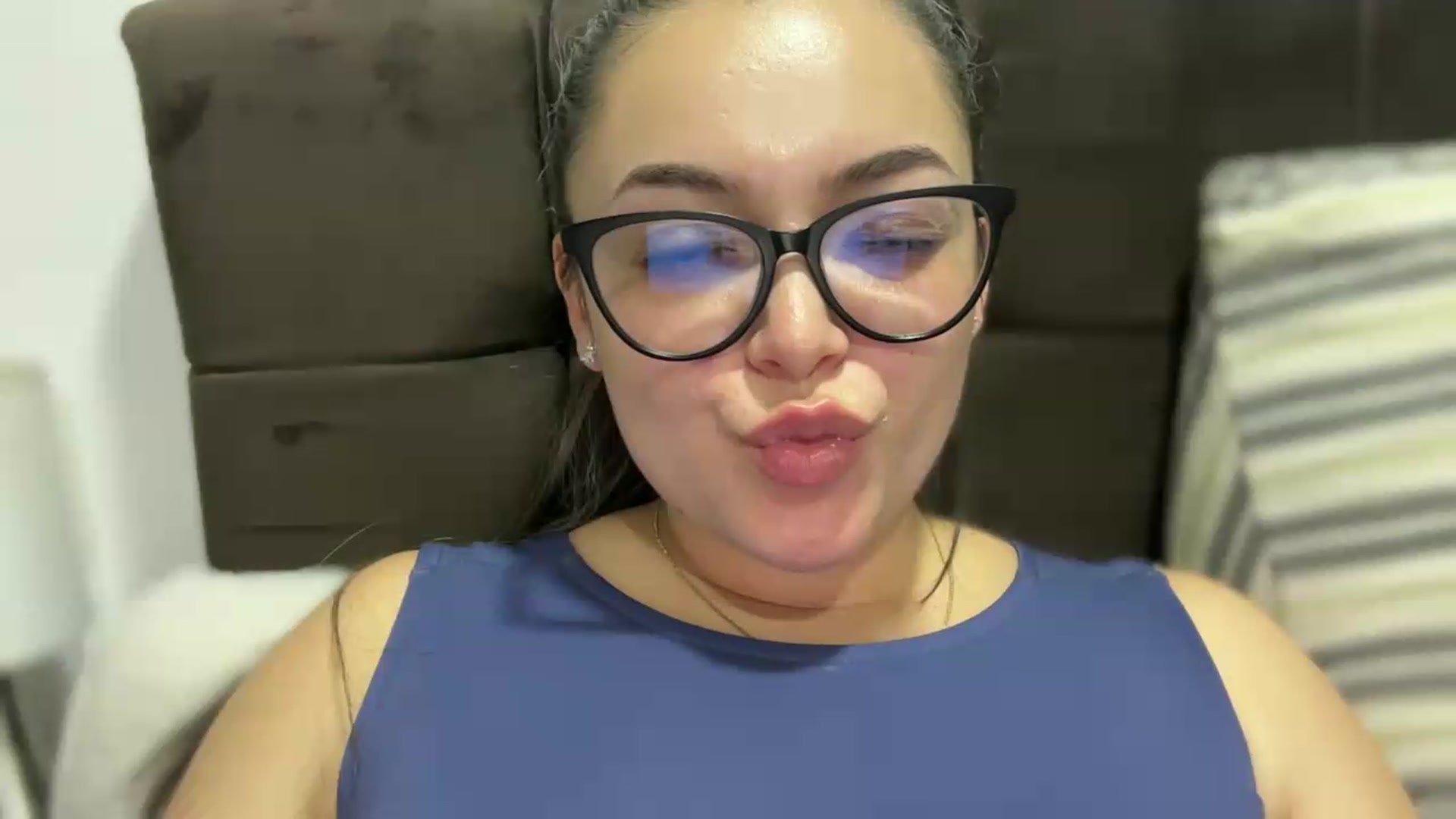 Gallery image thumbnail from Angel98_'s myfreecams stream on, 06/04/2026, 01:14 image 14 of 20