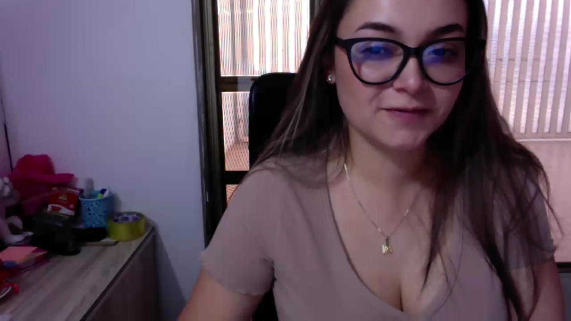 Gallery image thumbnail from Angel98_'s myfreecams stream on, 06/05/2026, 22:32 image 8 of 20