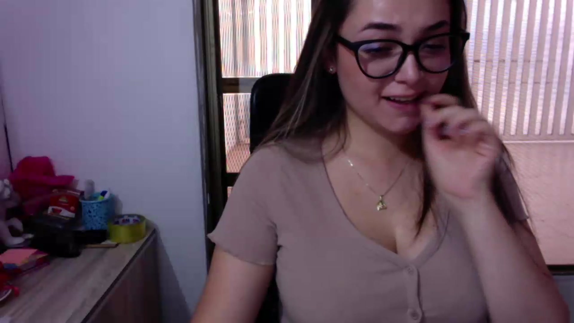 Gallery image thumbnail from Angel98_'s myfreecams stream on, 06/05/2026, 22:32 image 9 of 20