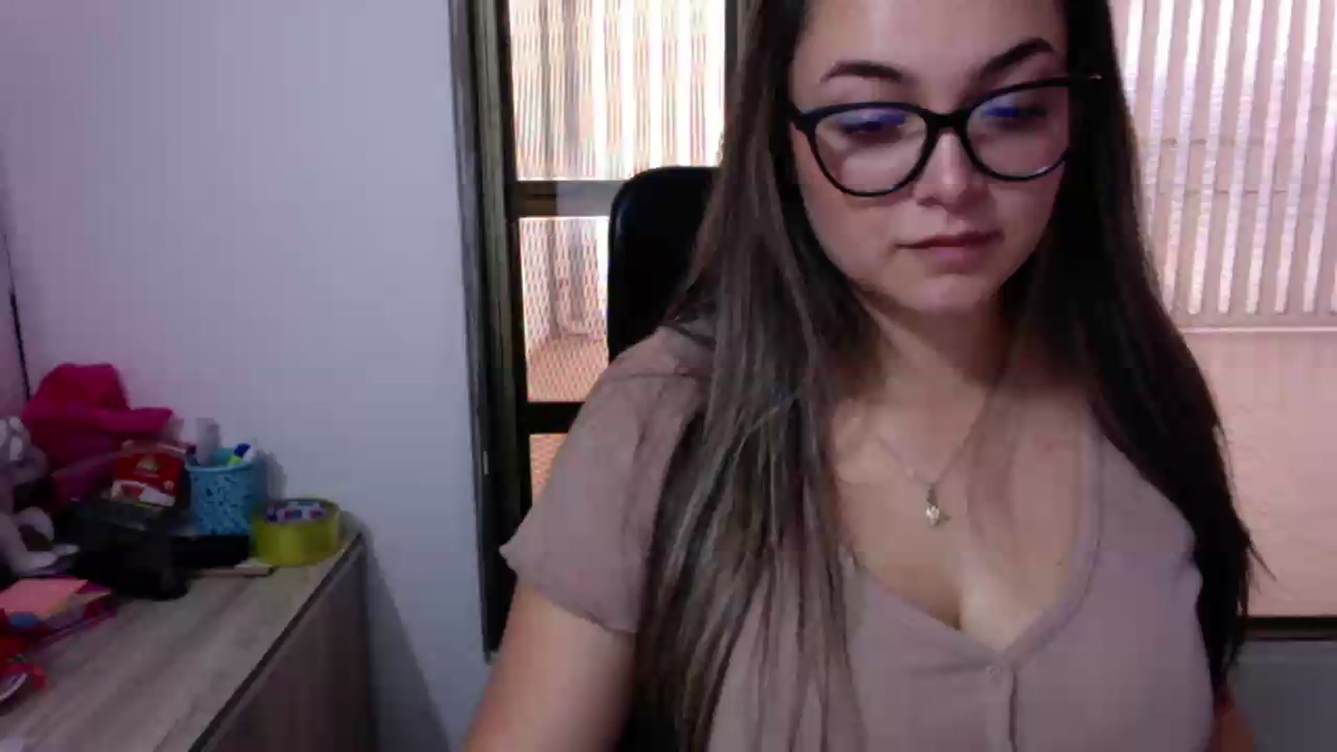 Gallery image thumbnail from Angel98_'s myfreecams stream on, 06/05/2026, 22:32 image 19 of 20