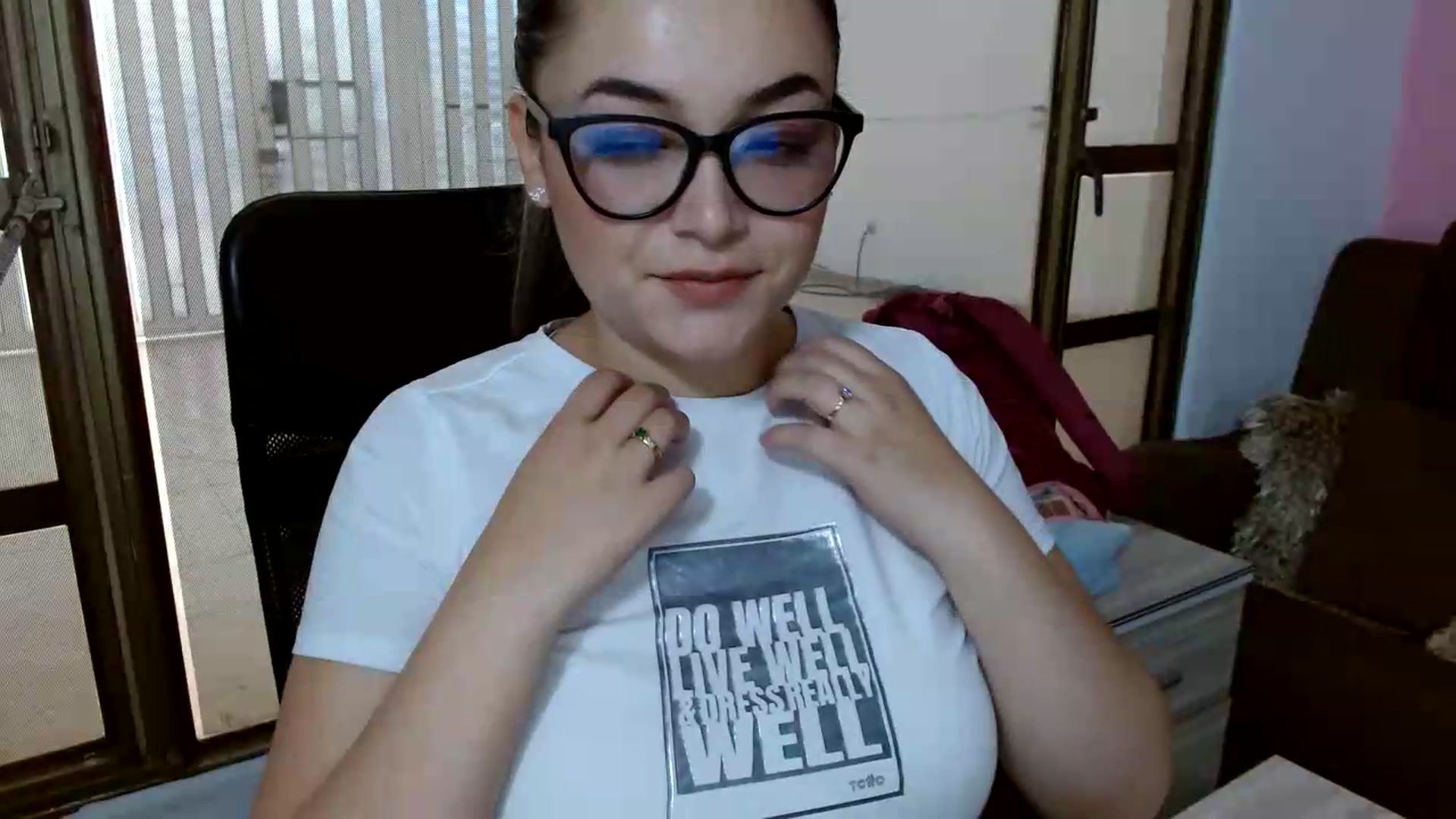 Gallery image thumbnail from Angel98_'s myfreecams stream on, 06/12/2026, 22:23 image 15 of 20