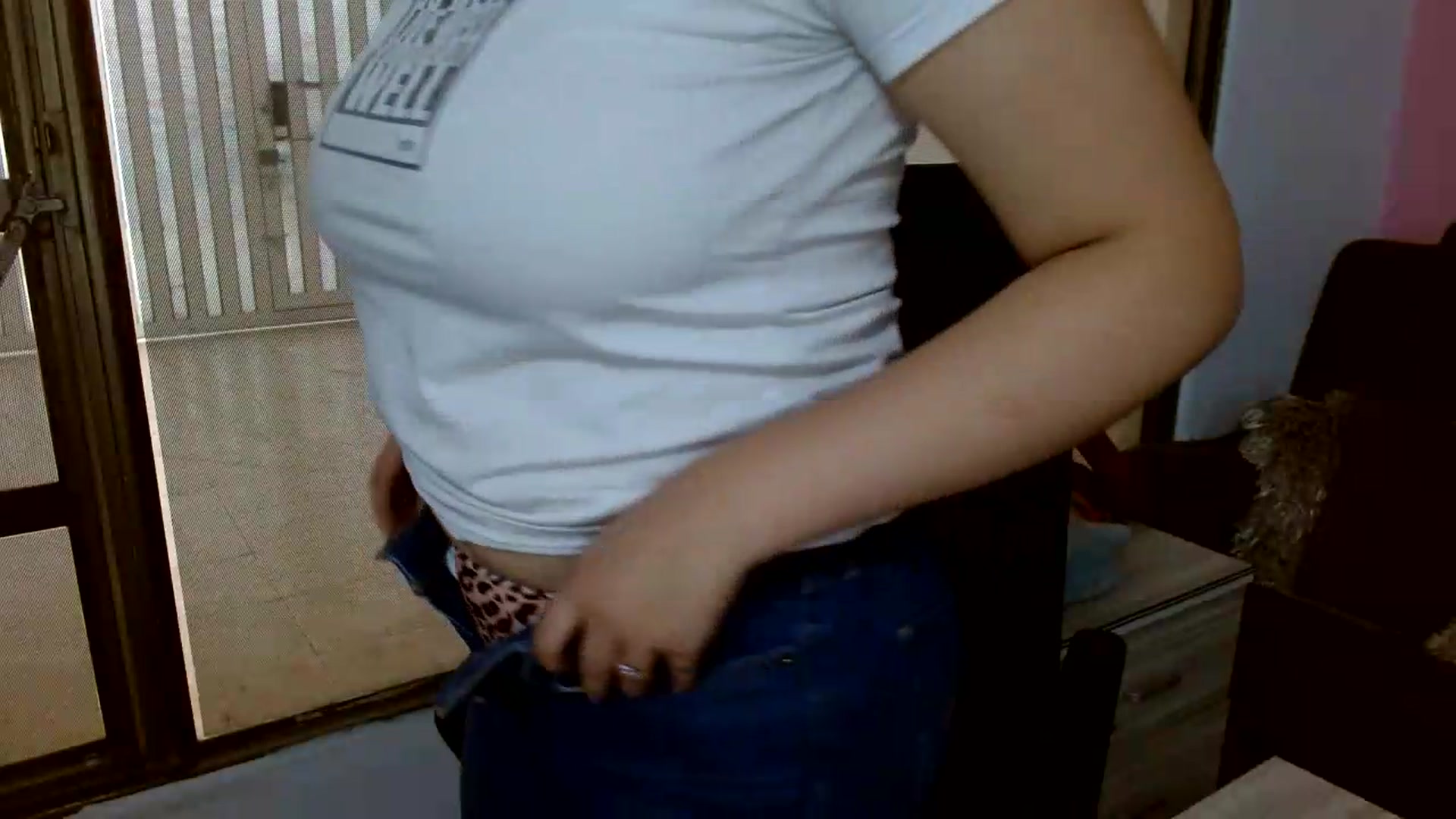 Gallery image thumbnail from Angel98_'s myfreecams stream on, 06/12/2026, 22:23 image 19 of 20