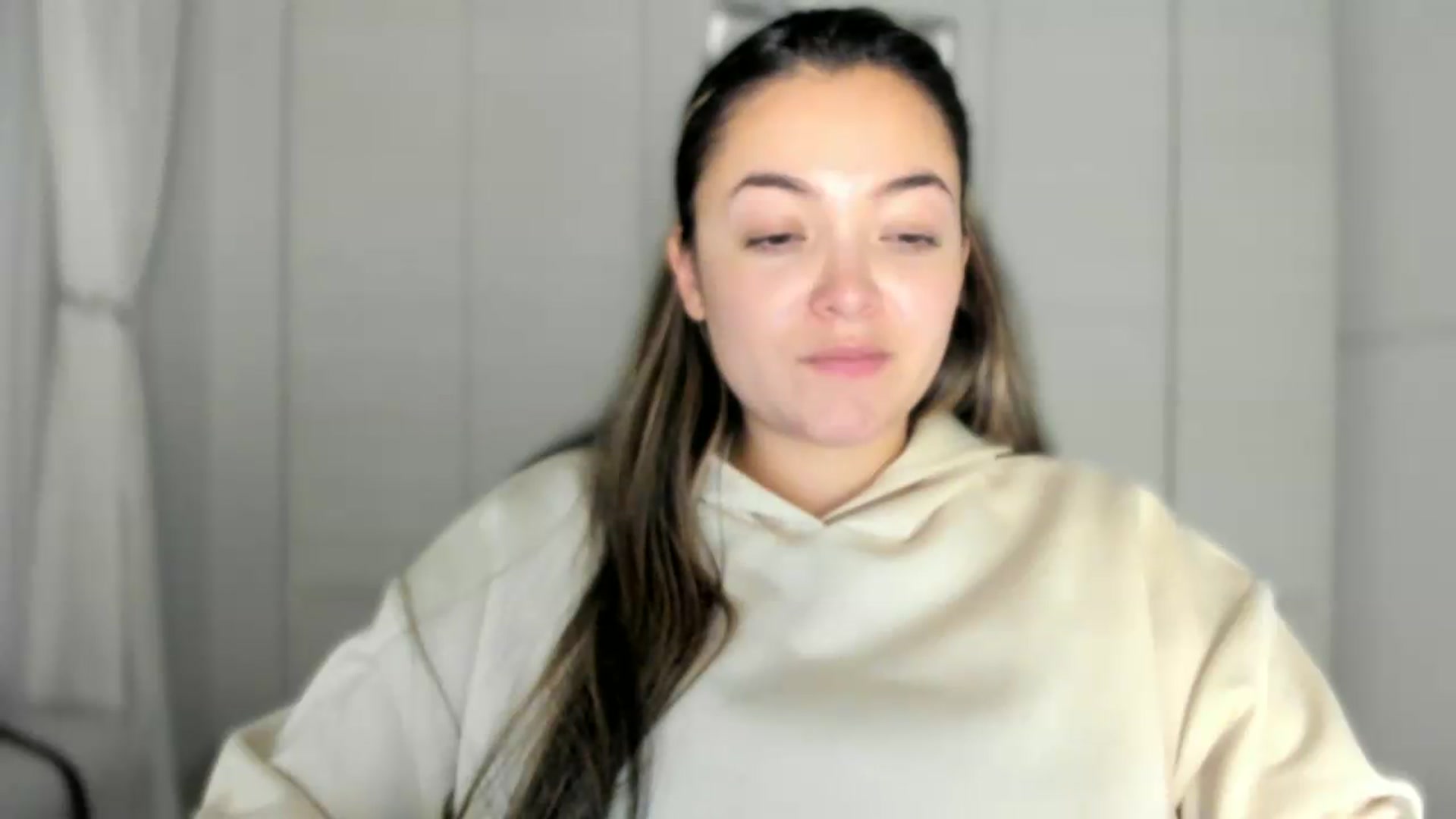 Gallery image thumbnail from Angel98_'s myfreecams stream on, 06/22/2026, 02:36 image 8 of 20