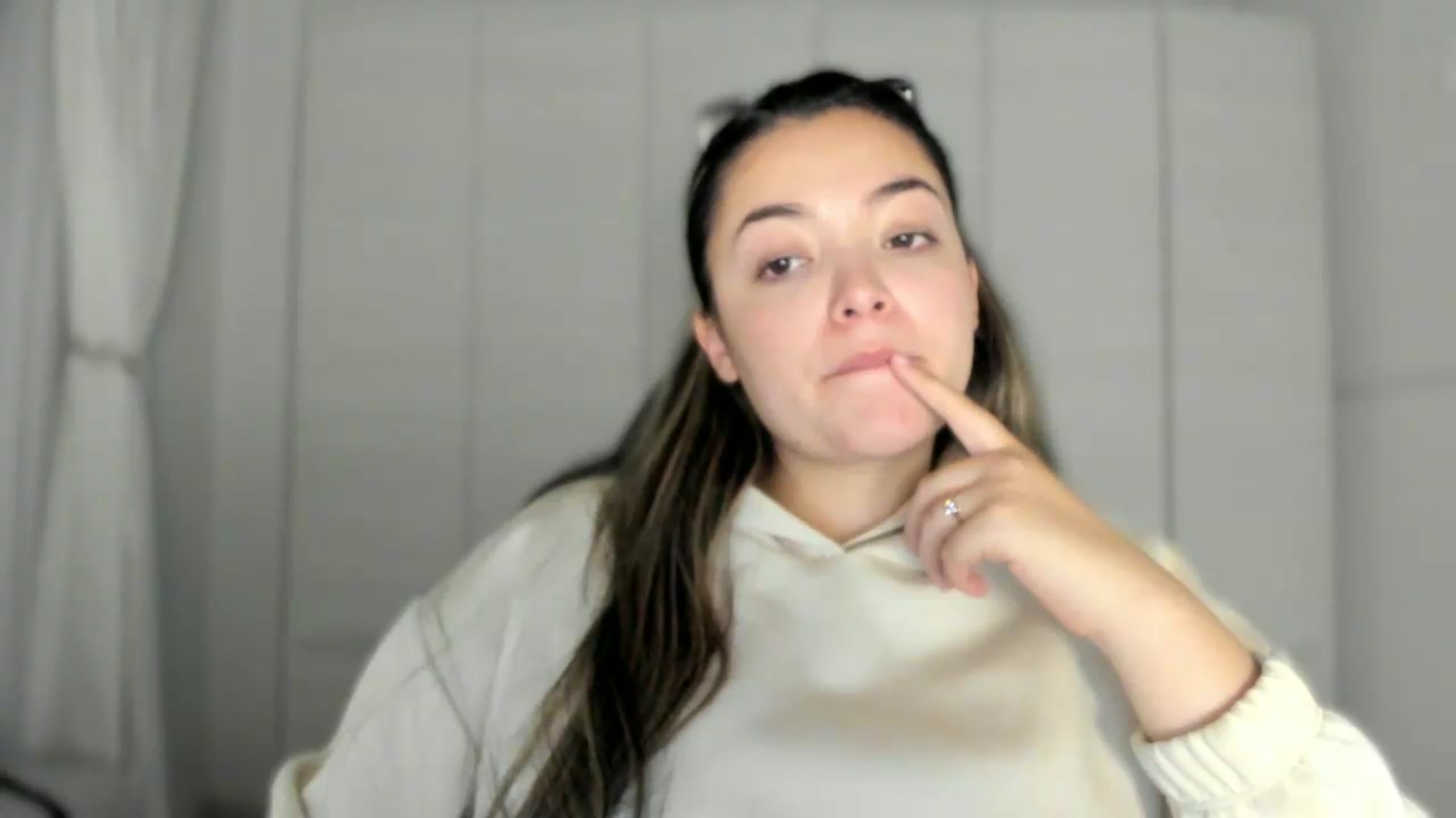 Gallery image thumbnail from Angel98_'s myfreecams stream on, 06/22/2026, 02:36 image 7 of 20