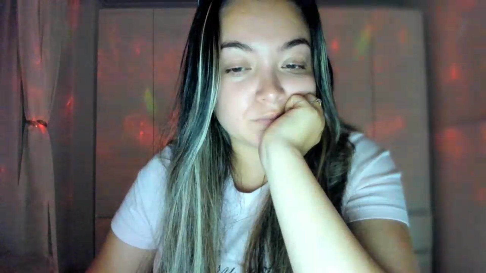 Gallery image thumbnail from Angel98_'s myfreecams stream on, 08/12/2026, 02:07 image 13 of 20