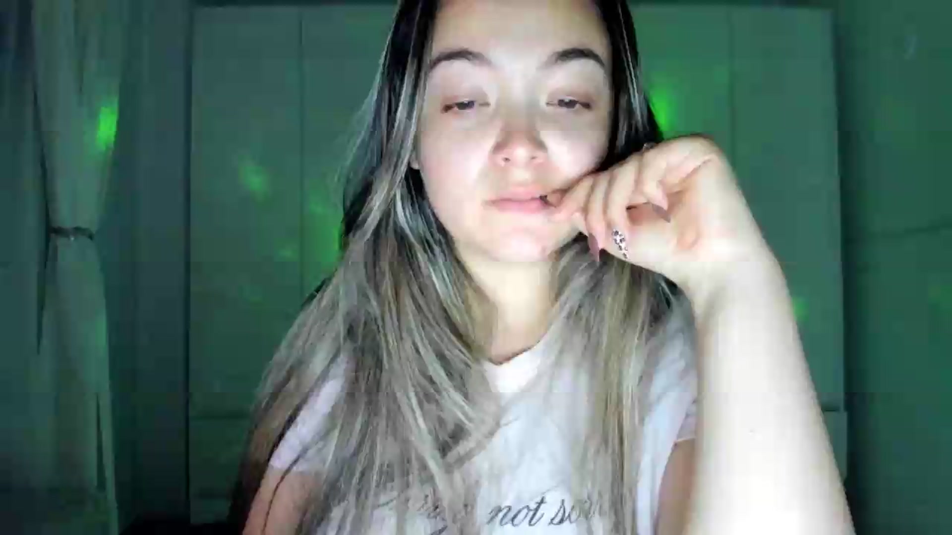 Gallery image thumbnail from Angel98_'s myfreecams stream on, 08/12/2026, 02:07 image 1 of 20