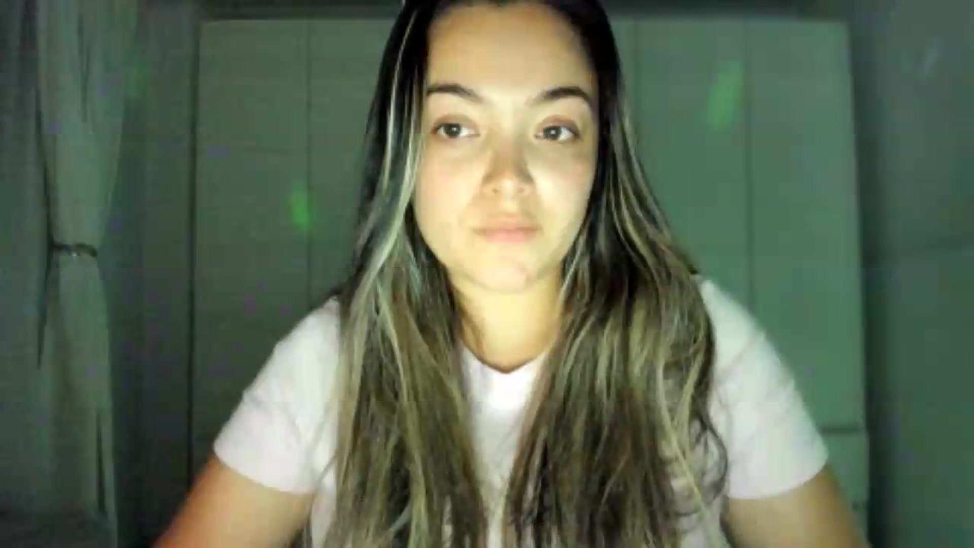Gallery image thumbnail from Angel98_'s myfreecams stream on, 08/12/2026, 02:07 image 4 of 20