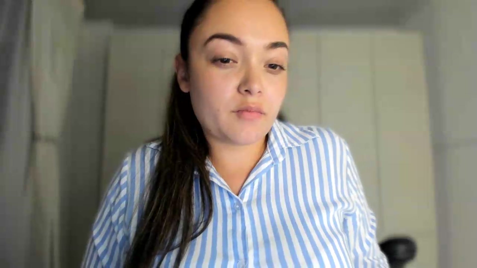 Gallery image thumbnail from Angel98_'s myfreecams stream on, 08/13/2026, 01:40 image 19 of 20