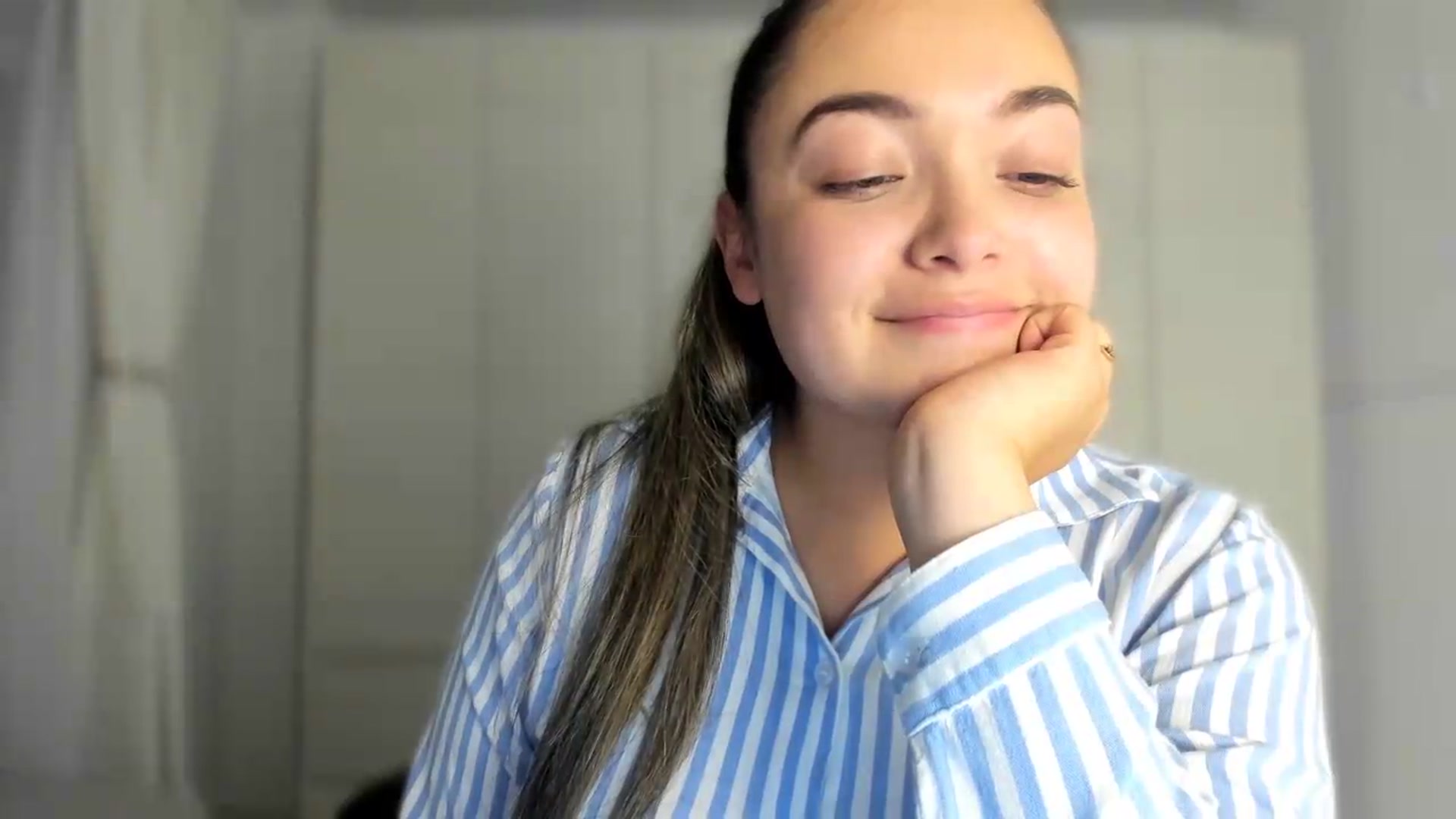 Gallery image thumbnail from Angel98_'s myfreecams stream on, 08/13/2026, 01:40 image 6 of 20