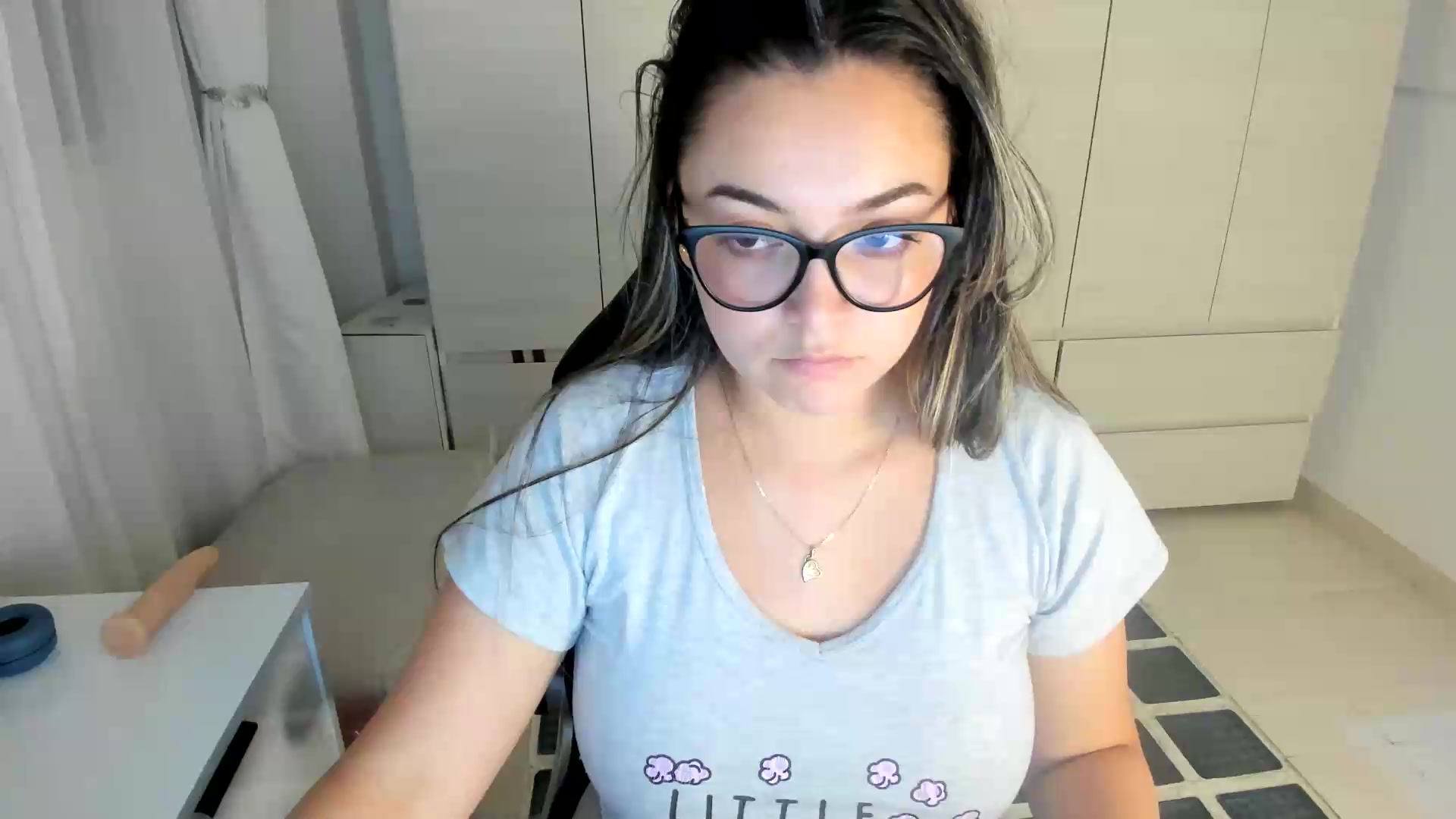 Gallery image thumbnail from Angel98_'s myfreecams stream on, 08/31/2026, 03:17 image 10 of 20