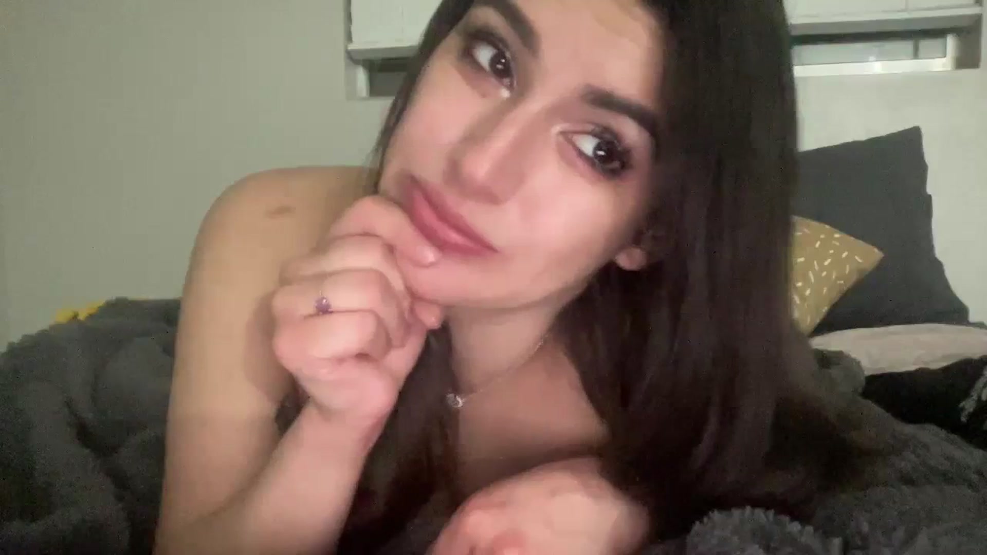 Gallery image thumbnail from Angel999's myfreecams stream on, 12/23/2023, 04:51 image 6 of 20