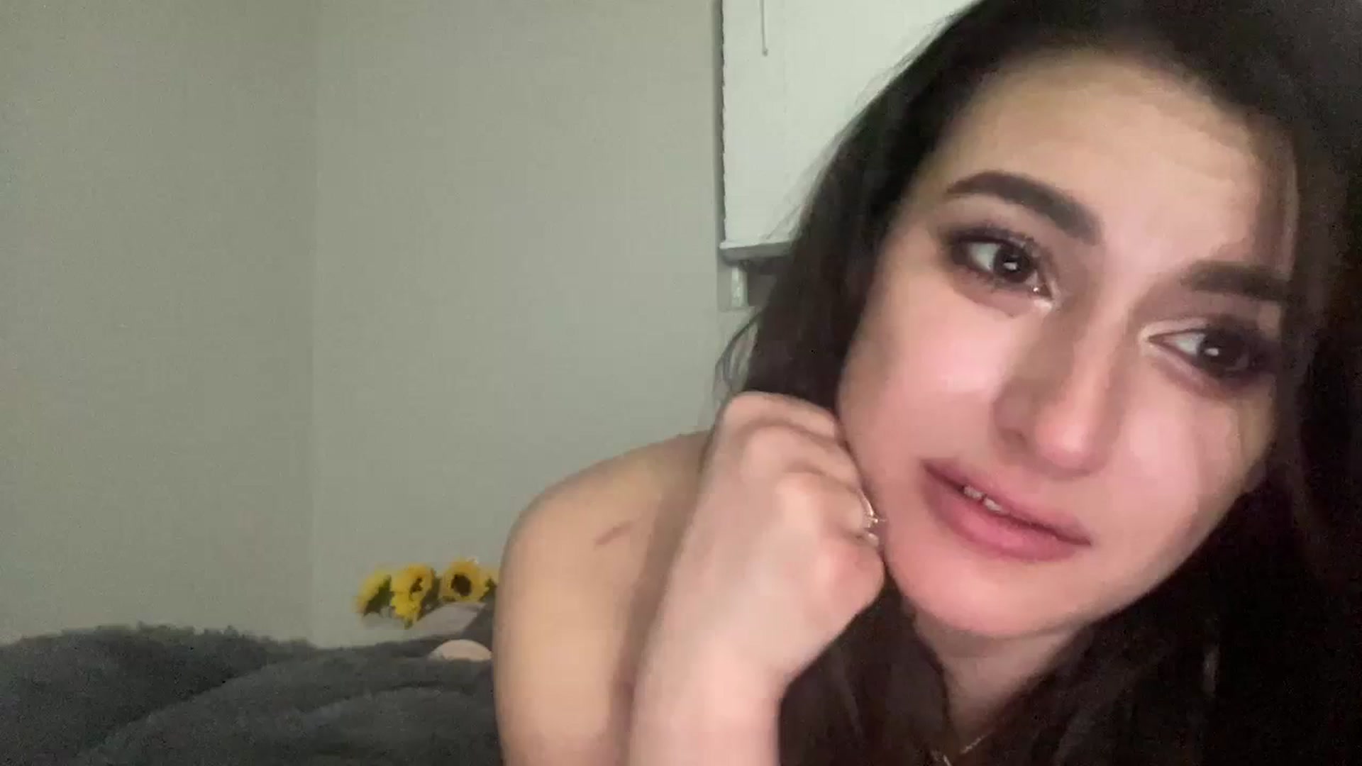 Gallery image thumbnail from Angel999's myfreecams stream on, 12/23/2023, 04:51 image 17 of 20