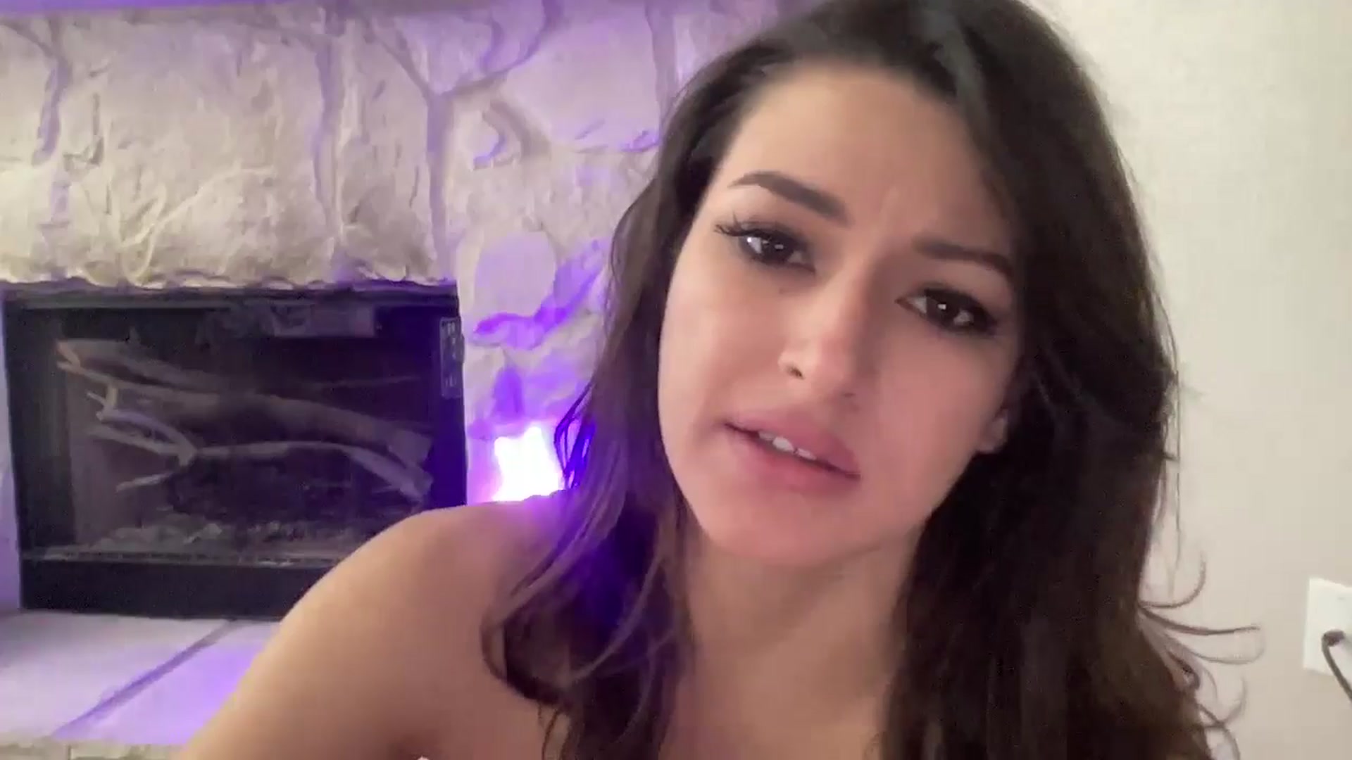 Gallery image thumbnail from Angel999's myfreecams stream on, 06/16/2024, 23:10 image 18 of 20