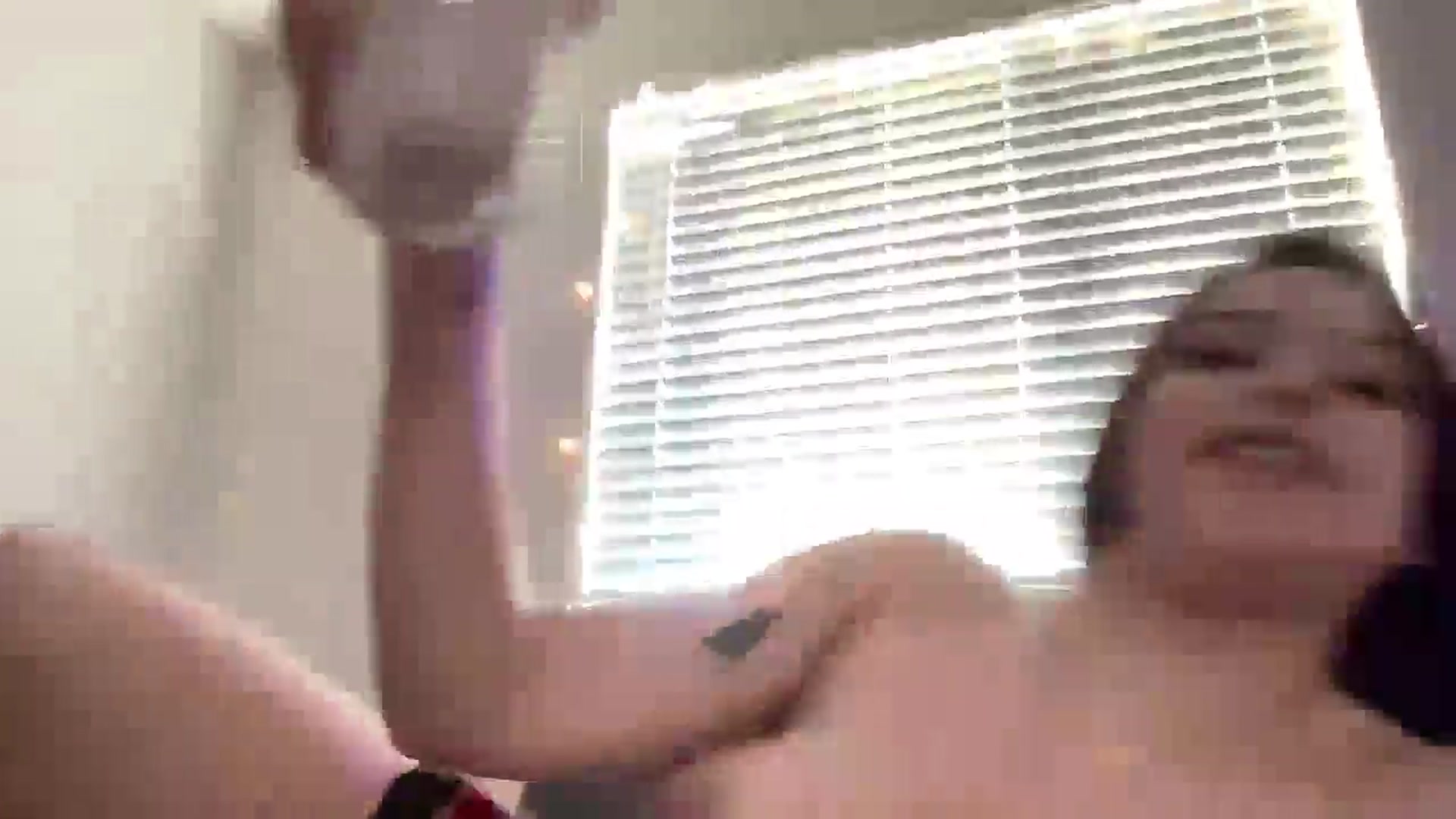 Gallery image thumbnail from Angel999's myfreecams stream on, 07/02/2024, 03:33 image 3 of 20