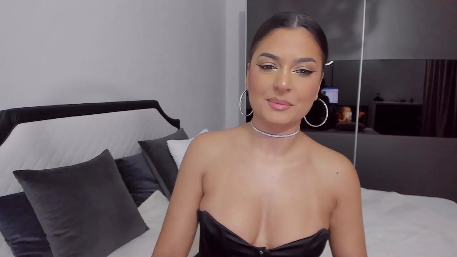Gallery image thumbnail from AngelBaby__'s myfreecams stream on, 12/18/2022, 13:26 image 19 of 20