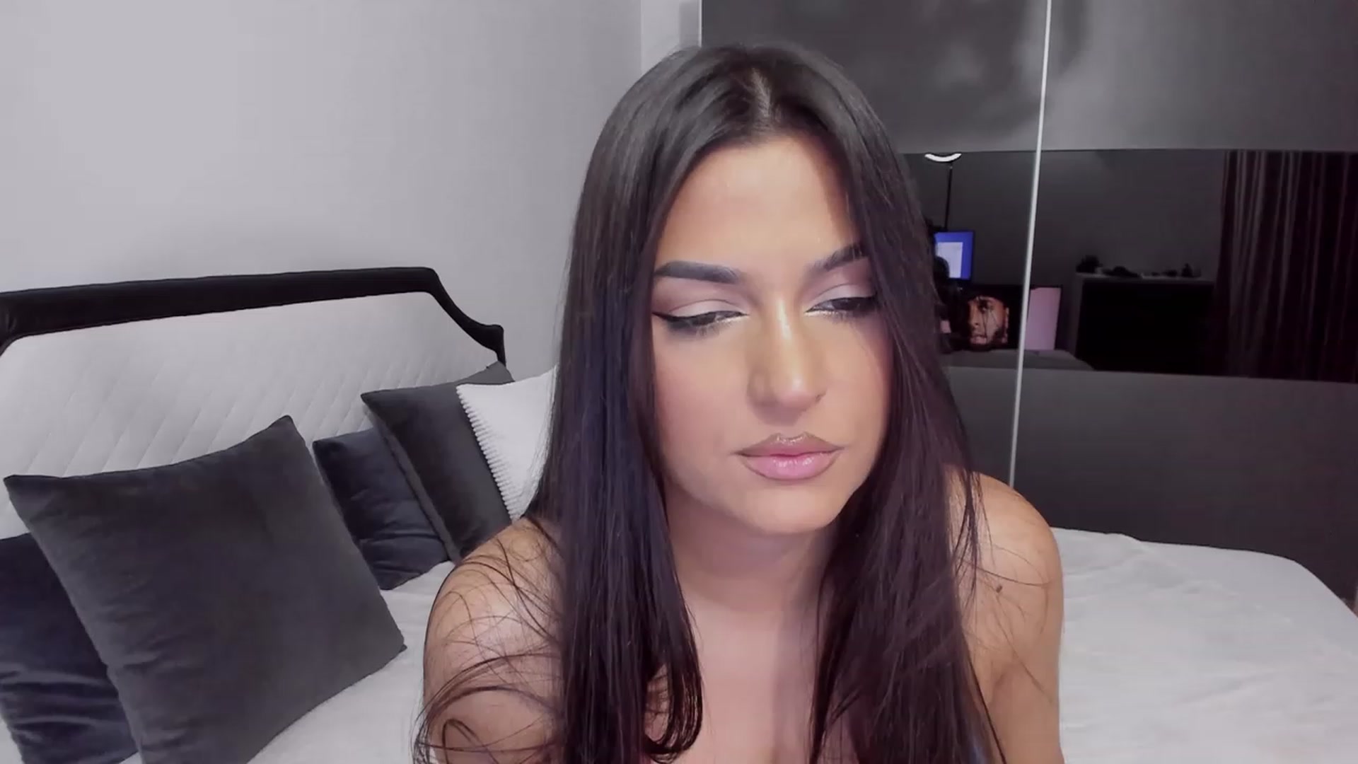Gallery image thumbnail from AngelBaby__'s myfreecams stream on, 12/27/2022, 15:26 image 1 of 20