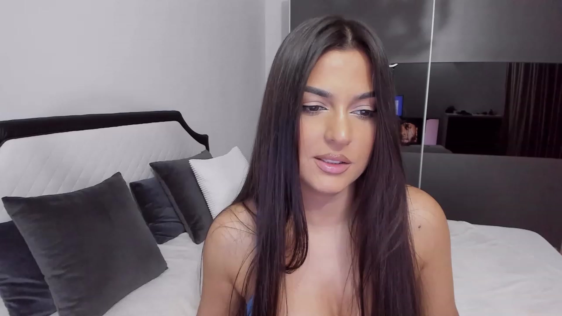 Gallery image thumbnail from AngelBaby__'s myfreecams stream on, 12/27/2022, 15:26 image 5 of 20