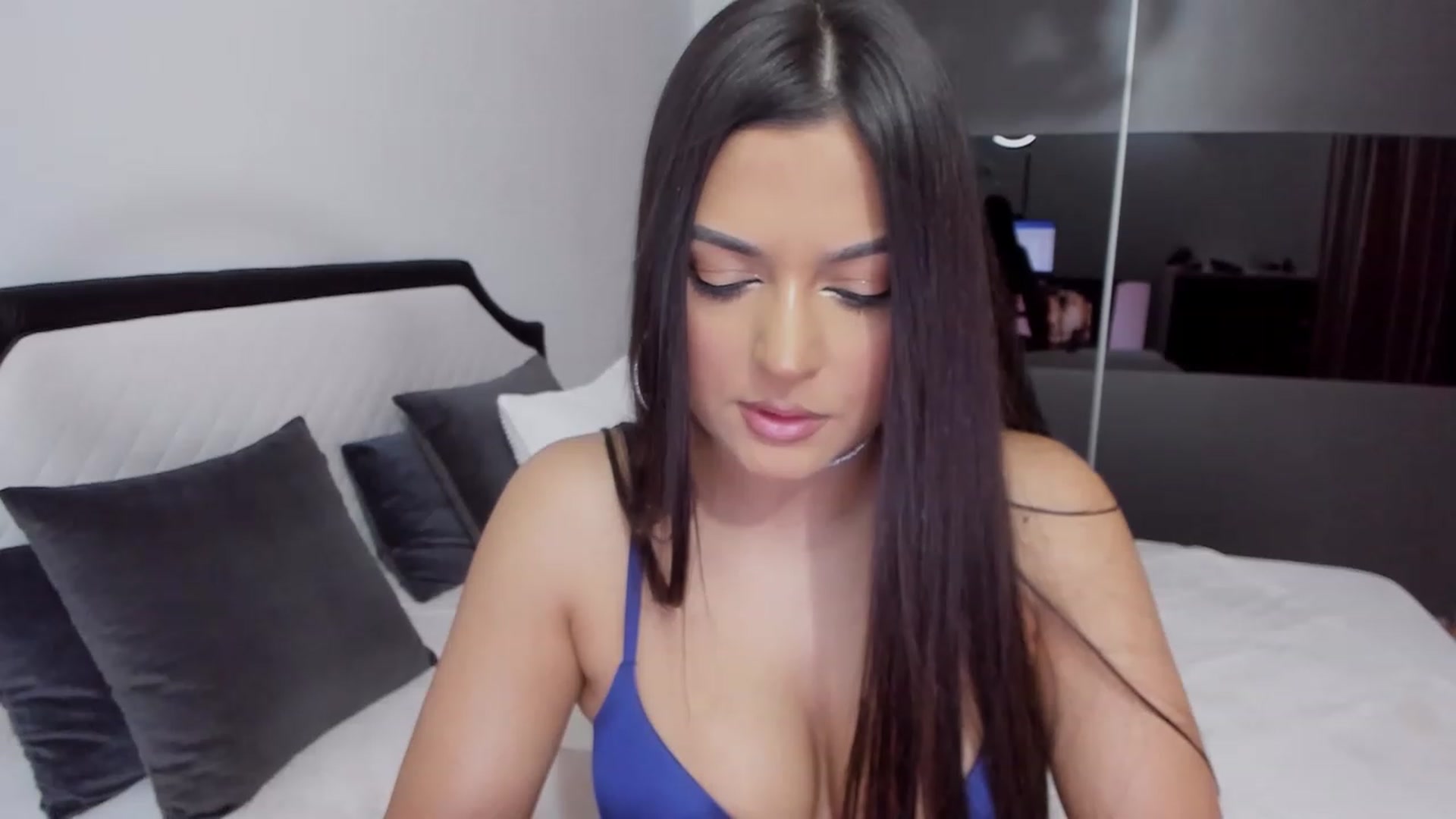 Gallery image thumbnail from AngelBaby__'s myfreecams stream on, 01/07/2023, 13:47 image 18 of 20