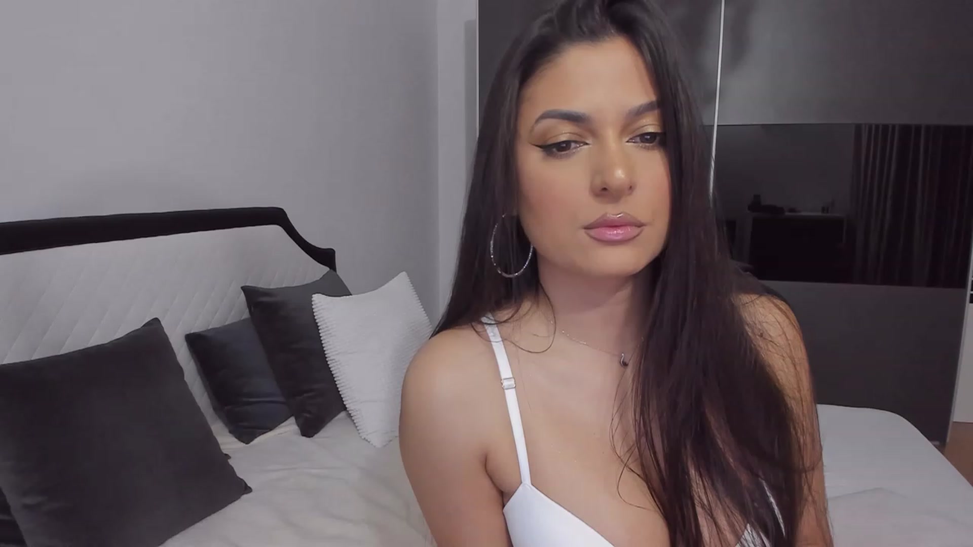 Gallery image thumbnail from AngelBaby__'s myfreecams stream on, 01/29/2023, 15:26 image 14 of 20